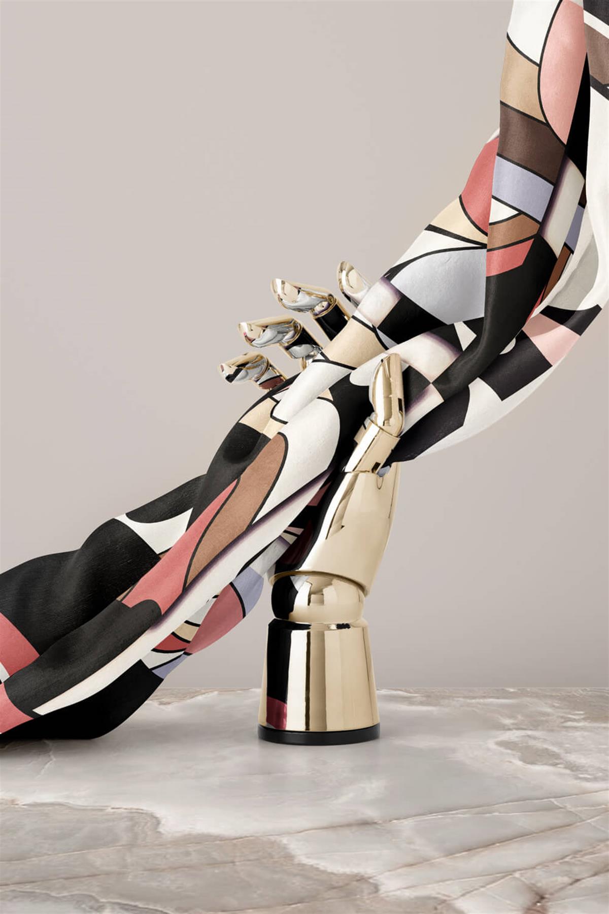 100% Twill İpek Geometrik Desenli Gri - Pudra Renkli 90x90 Dikim Şekli : El Dikişi Eşarp