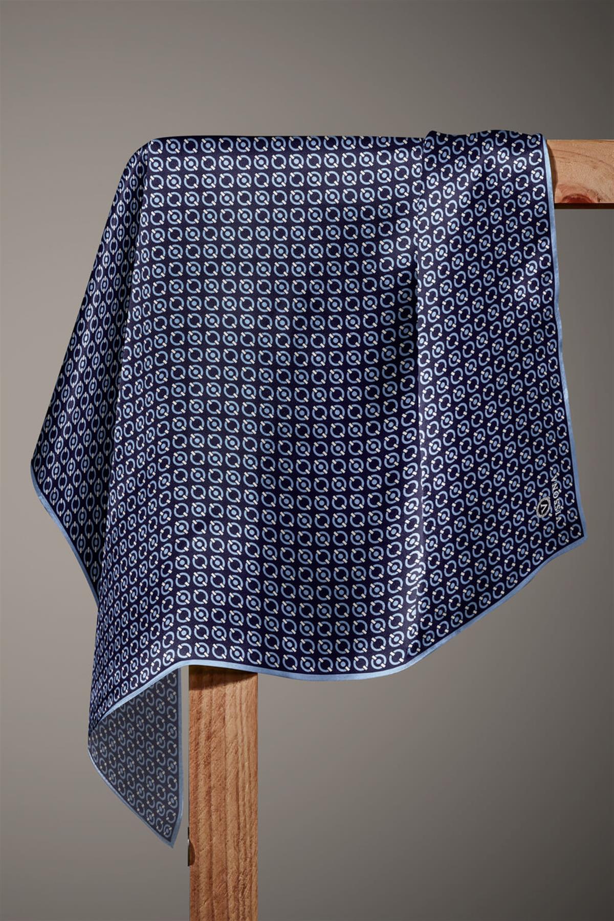 %100 Twill İpek Zincir Desenli Lacivert - İndigo Renkli 90x90 Eşarp Kenar Dikiş Şekli El Dikişli