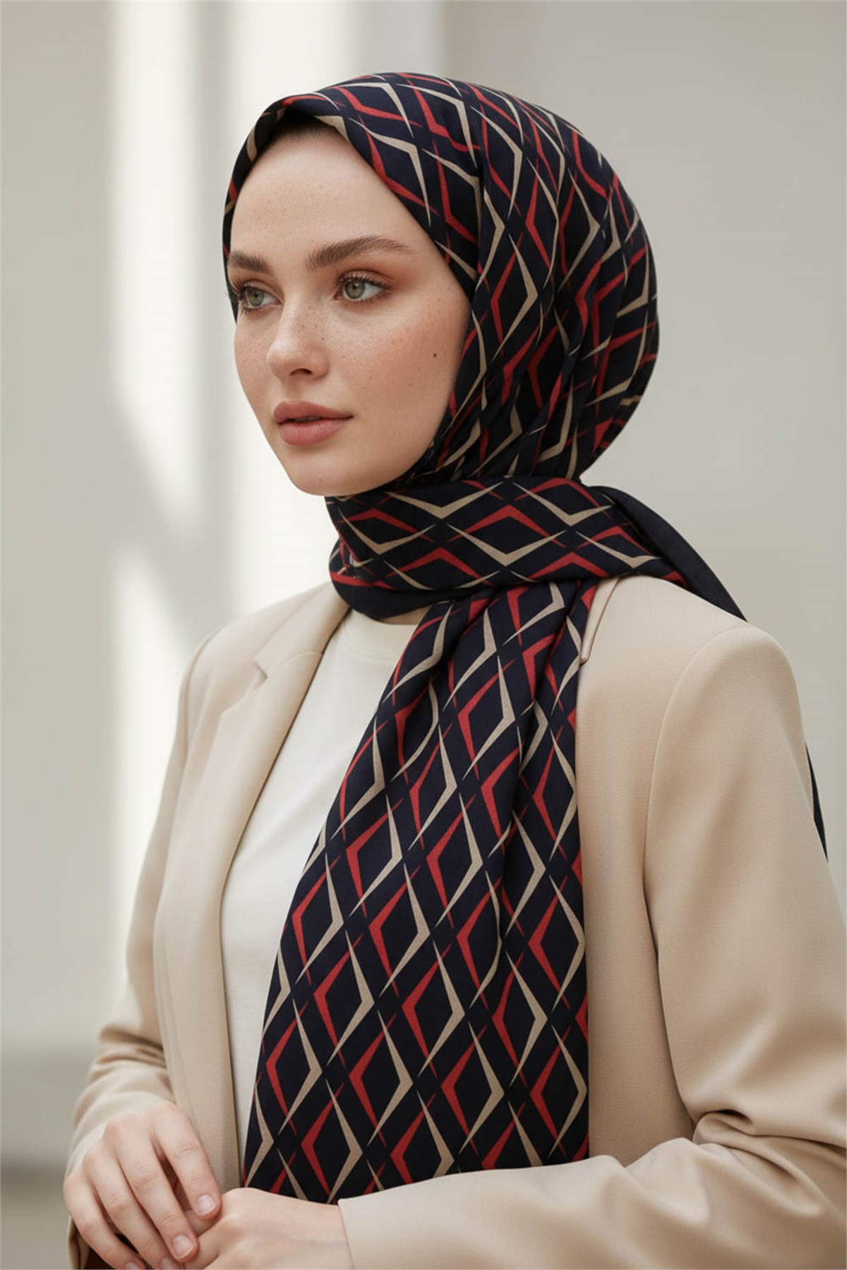 KREP GEOMETRİK DESENLİ SİYAH - BORDO RENKLİ 75X195 KIRIŞMAZ ŞAL