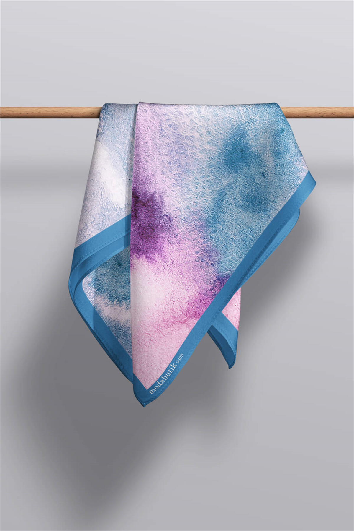 KADIN DESENLİ BANDANA