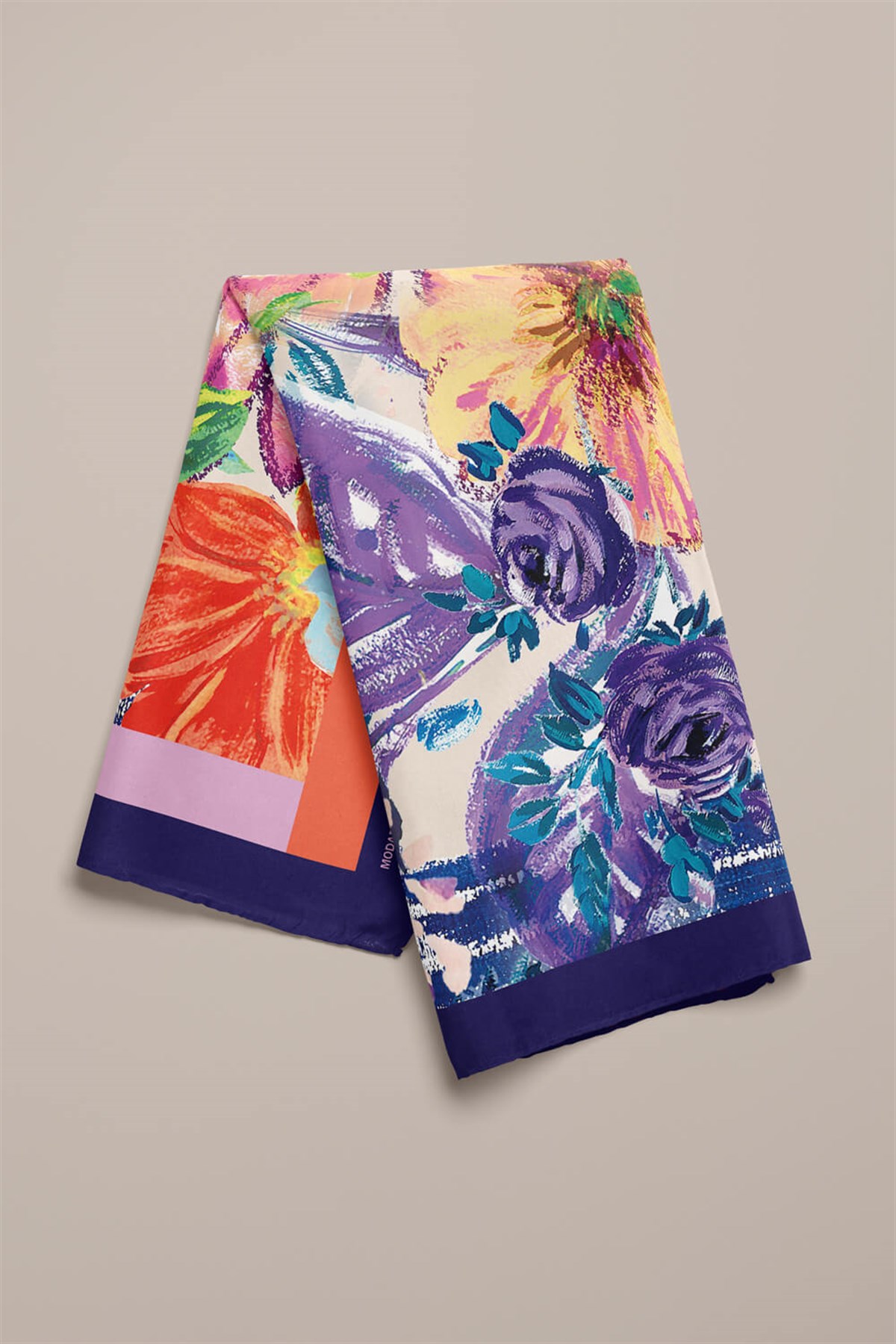 Violla Kadın Lila Turuncu Blatt Desenli 50x50 Bandana