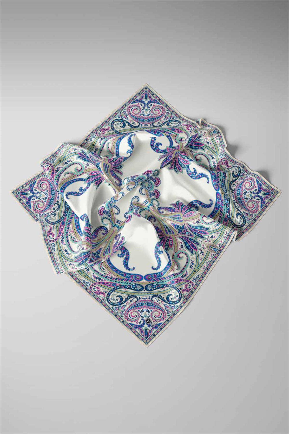 %100 Twill İpek Şal Desenli Krem - Saks Renkli 90x90 Eşarp Dikim Şekli : El Dikişi