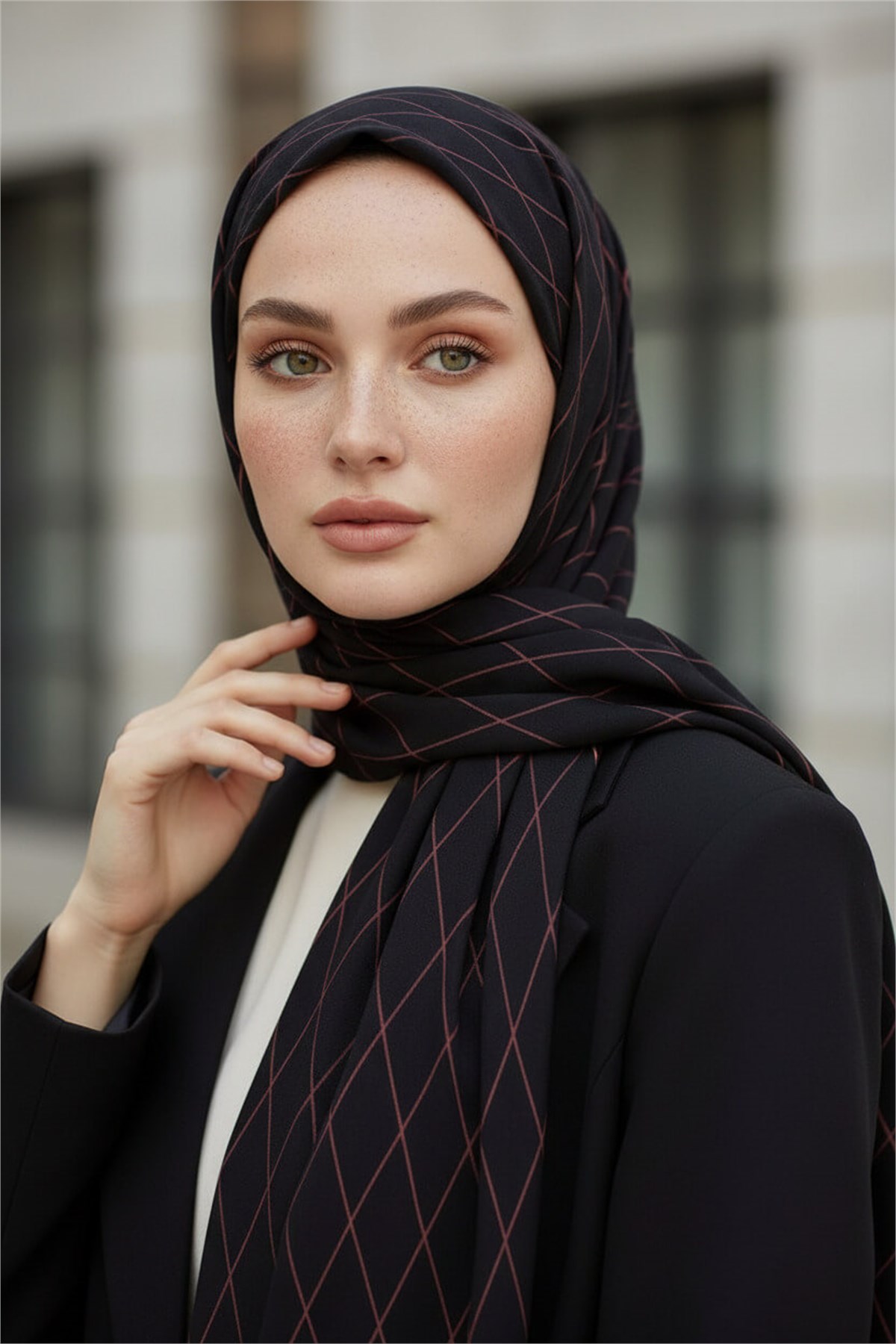 KREP GEOMETRİK DESENLİ GÜL KURUSU RENKLİ 75X195 KIRIŞMAZ ŞAL