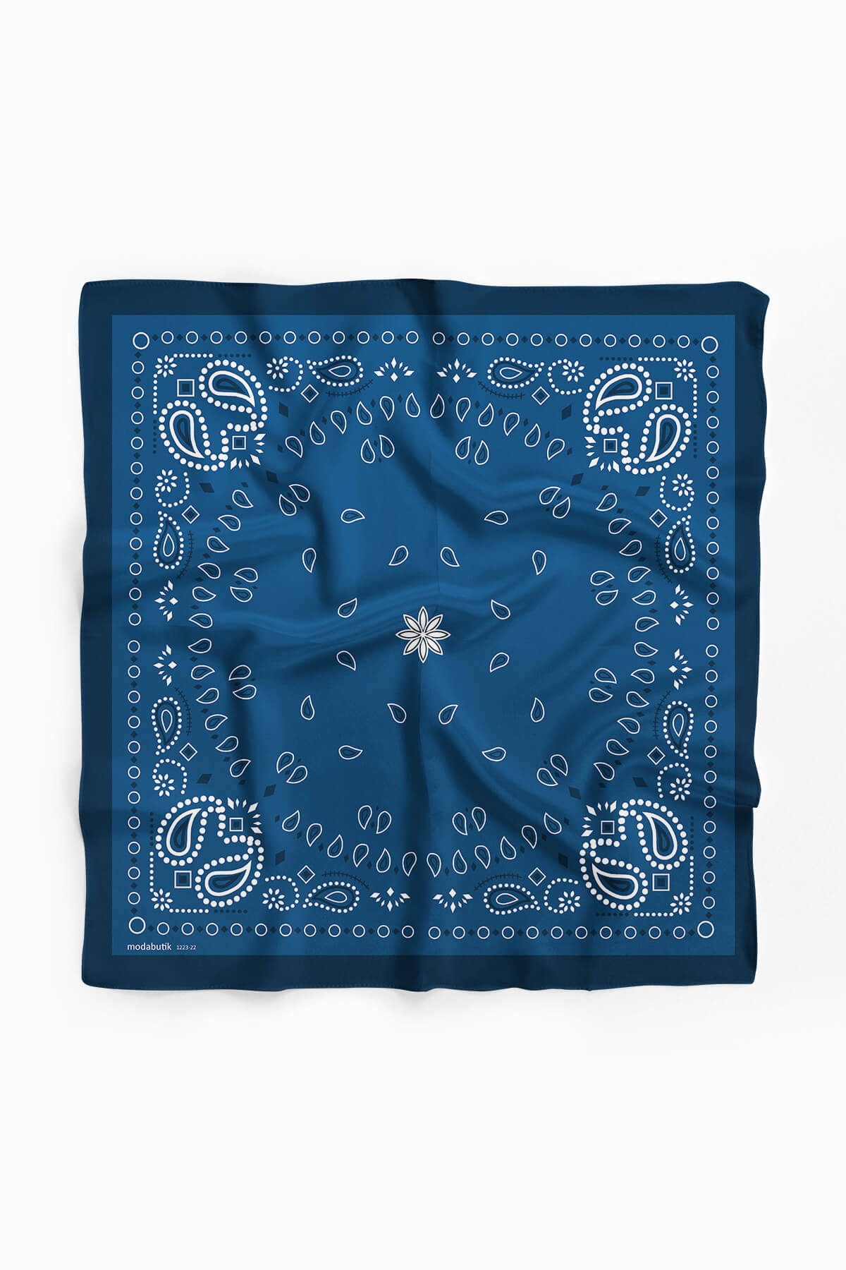 E15 Kadın Beyaz Mavi Etnik Desenli 50x50 Bandana