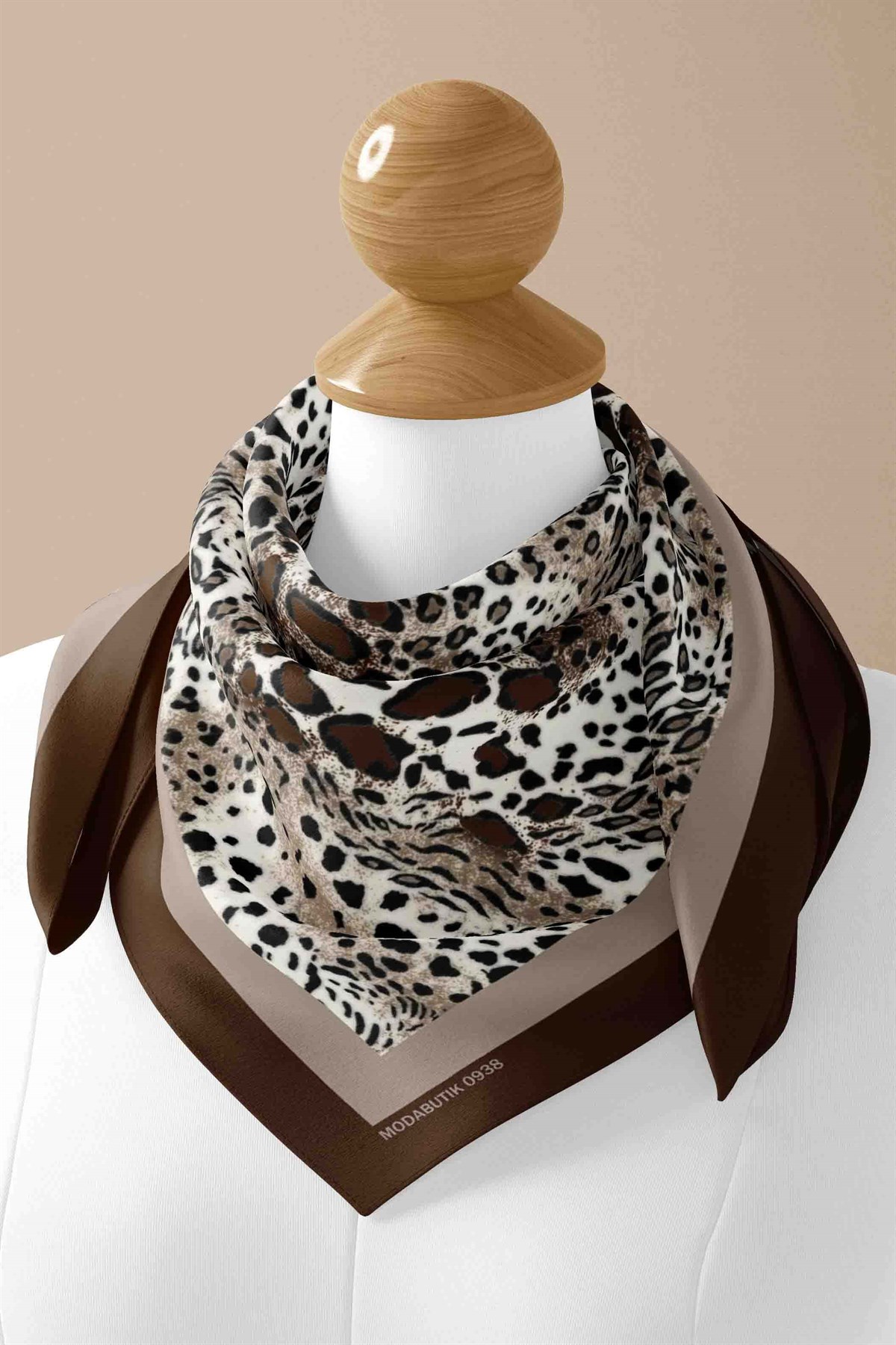 Violla Kadın Kahverengi Koyu Kestane Leopar Desenli 50x50 Bandana - DG0938