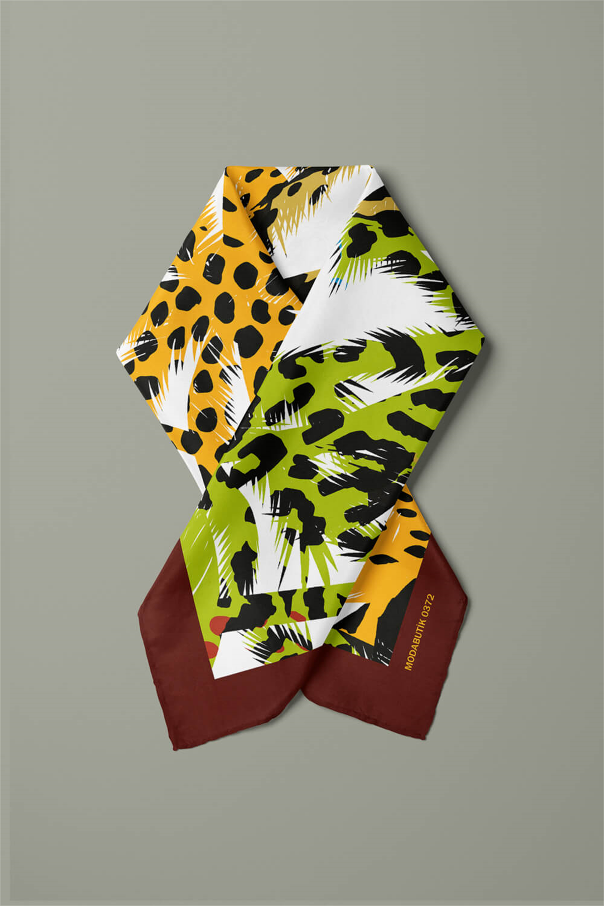 C114 Kadın Egzotik Desenli Bandana 50x50 Yeşil Sarı DG0372-22