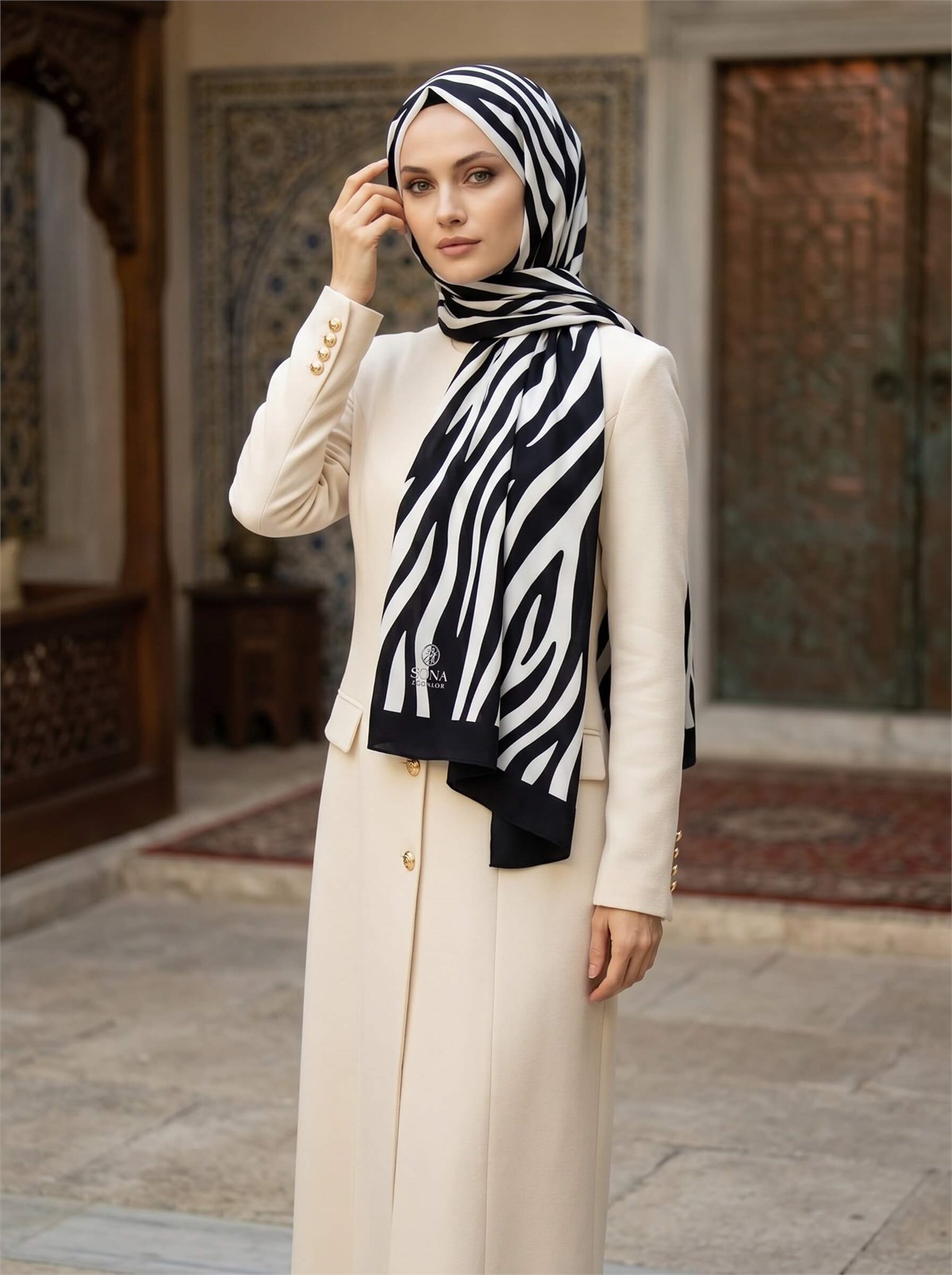 Krep Şal 75x195 Zebra Desenli Siyah Beyaz Kırışmaz Kadın Şal