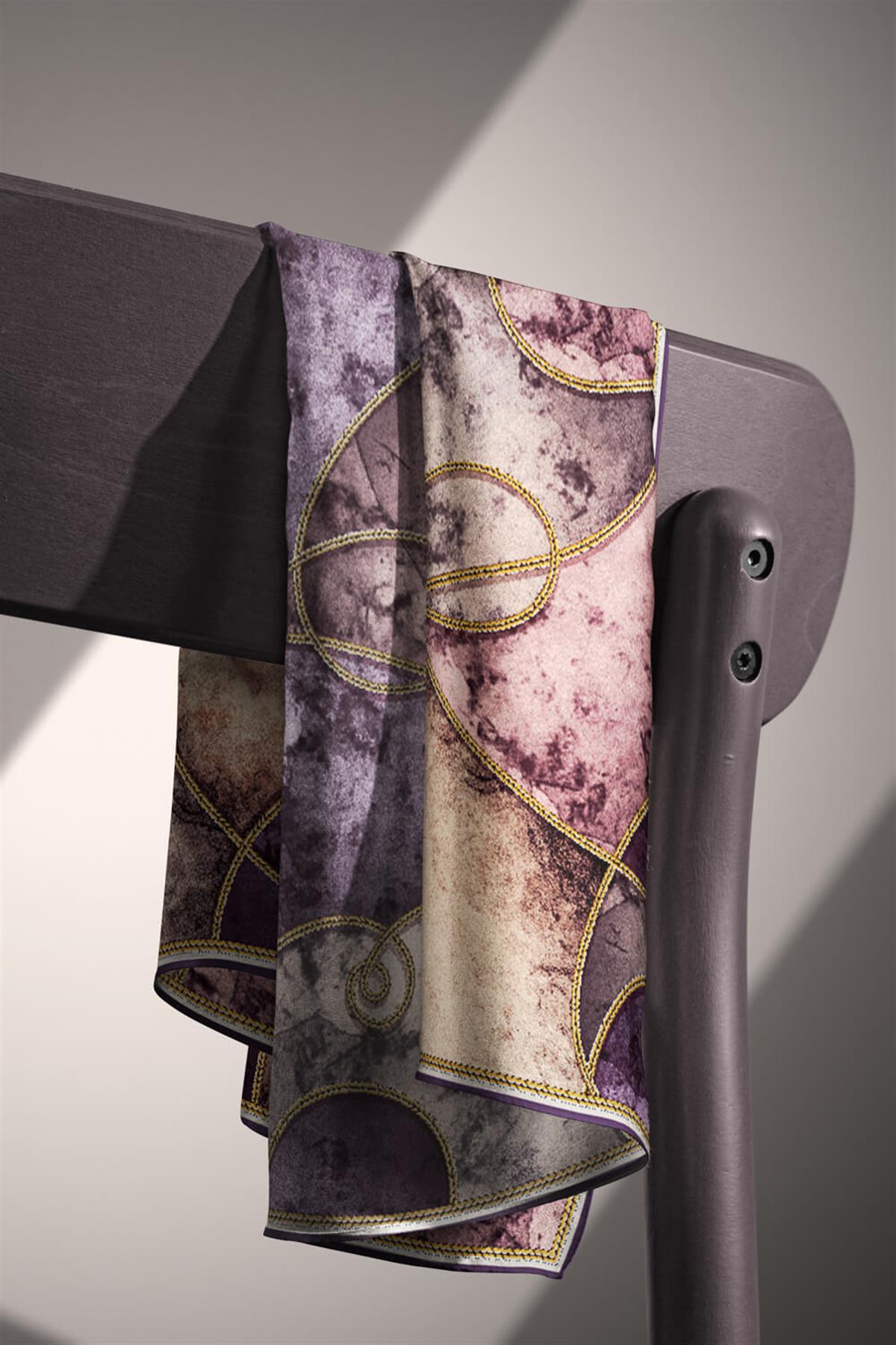 %100 Twill İpek Zincirli Mermer Desenli Mor - Pudra Renkli 90x90 Eşarp Dikim Şekli : El Dikişi