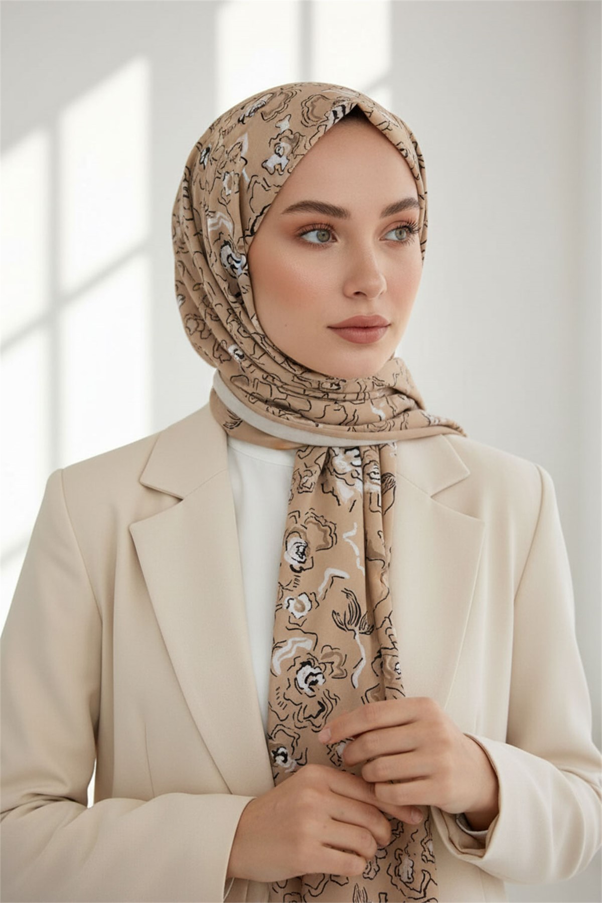 KREP ÇİÇEKLİ BEJ - KREM RENKLİ 75X195 KIRIŞMAZ ŞAL
