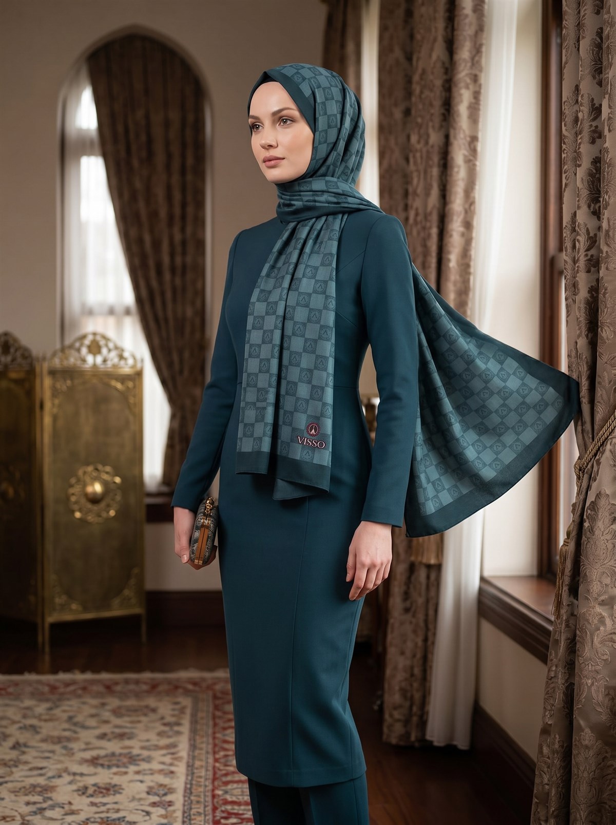 KREP MONOGRAM DESENLİ ZÜMRÜT YEŞİLİ RENKLİ 75X195 KIRIŞMAZ ŞAL