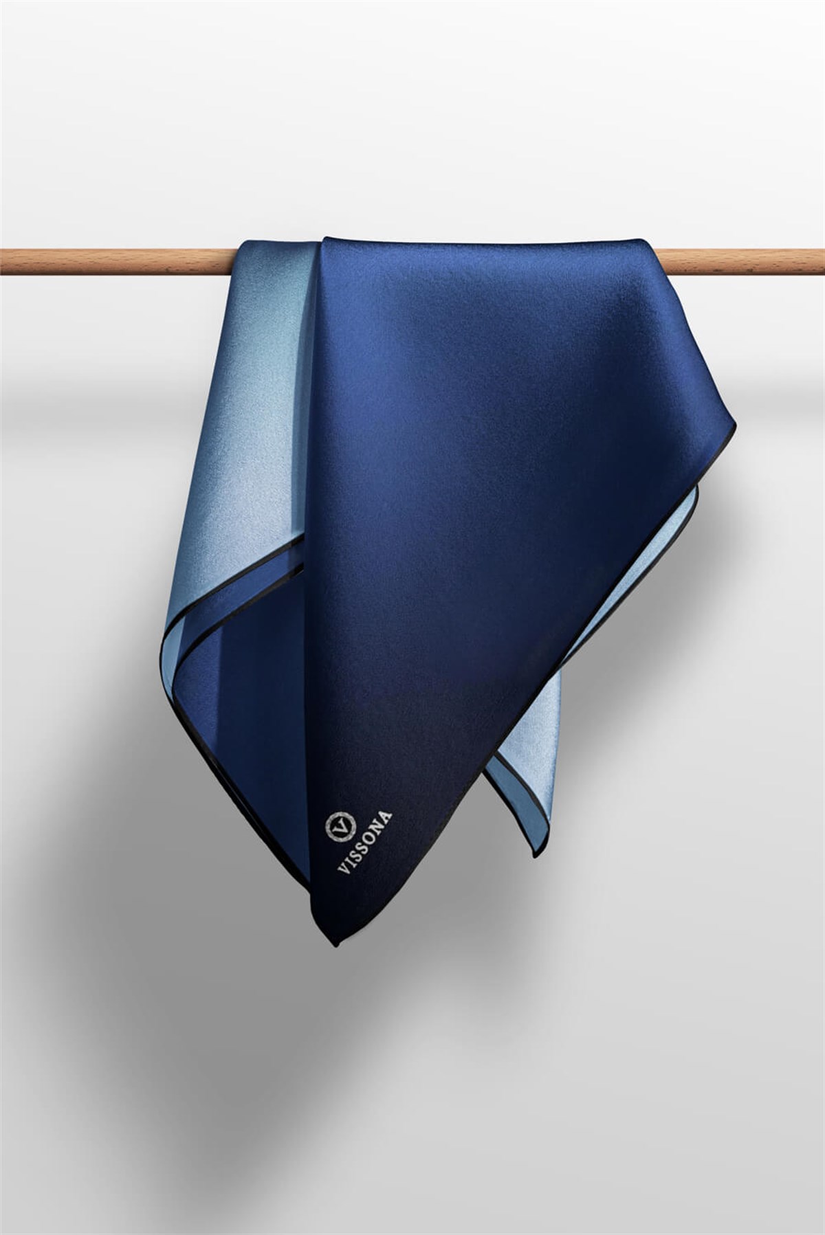 %100 Twill İpek Degrade Desenli Lacivert - Buz Mavisi Renkli 90x90 Eşarp Dikim Şekli : El Dikişi