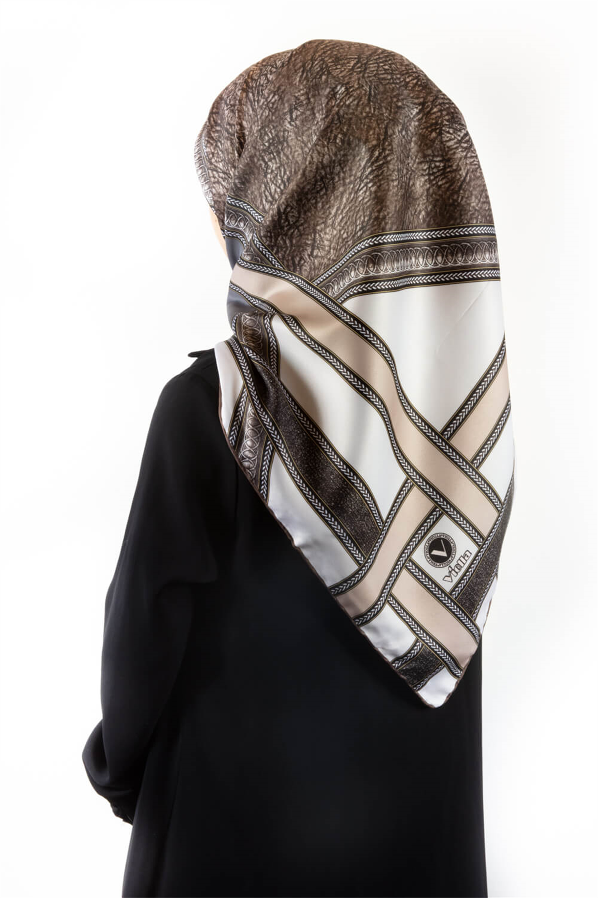 Twill Bordür Taş Desenli Bej Renkli 90x90 Eşarp (İpek İçermez) Kenar Dikiş Şekli El Dikişli
