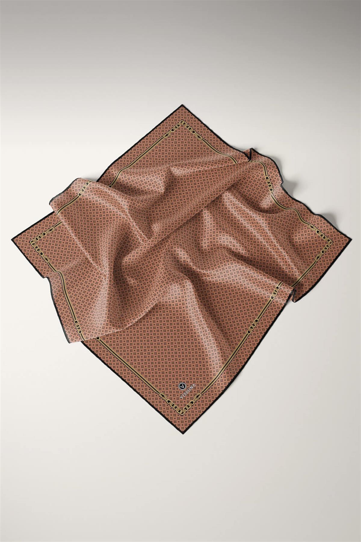 %100 Twill İpek Zincir Desenli Bakır - Siyah Renkli 90x90 Eşarp Dikim Şekli : El Dikişi