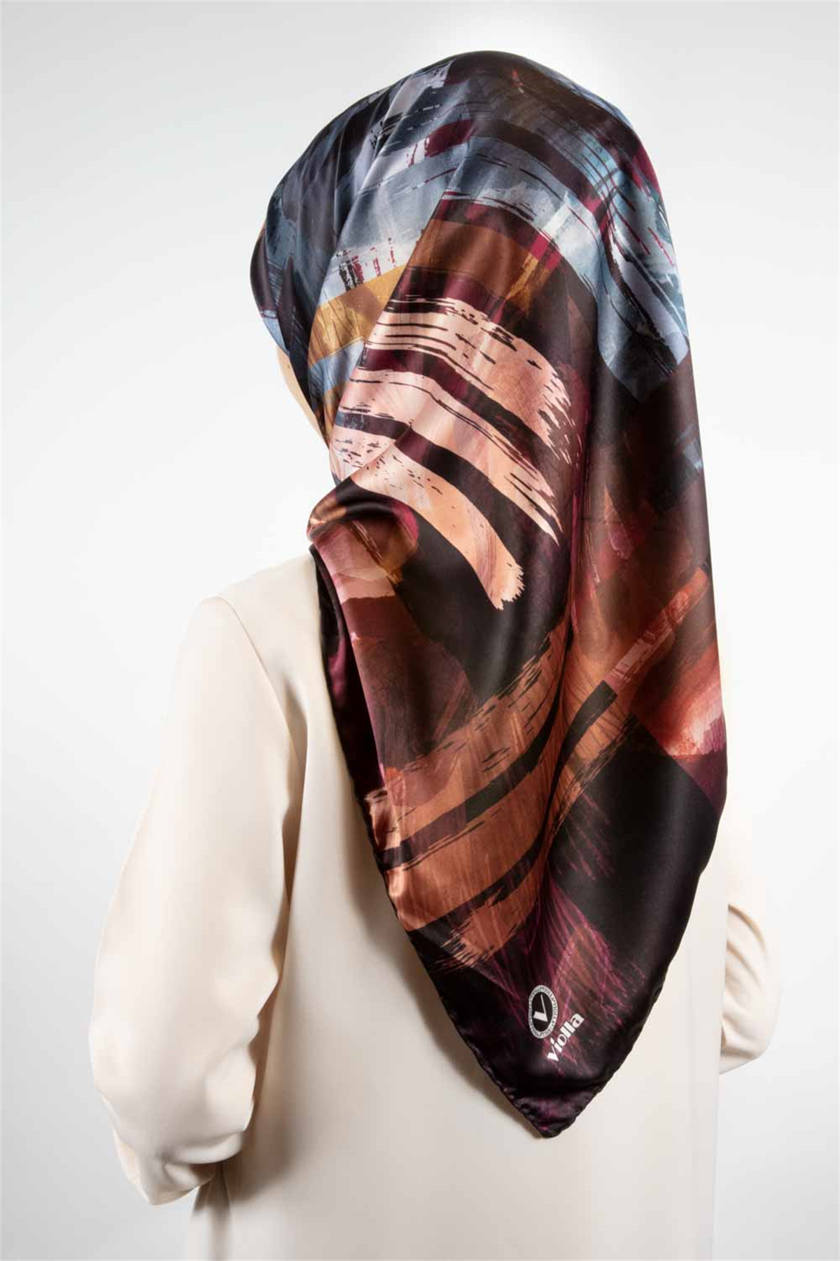 Rayon Fırça Darbeli Batik Desenli Mürdüm Renkli 90x90 Eşarp (İpek İçermez) Dikim Şekli : El Dikişi