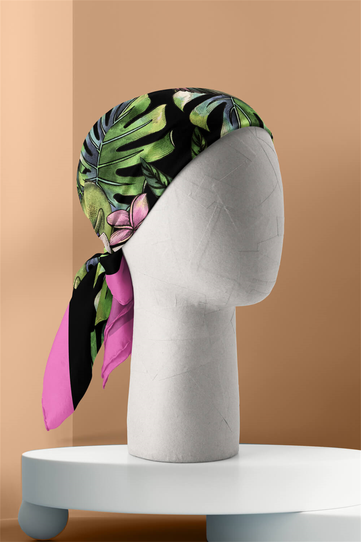 H32 Kadın Yeşil Yaprak Desenli 50x50 Bandana DG01408-22