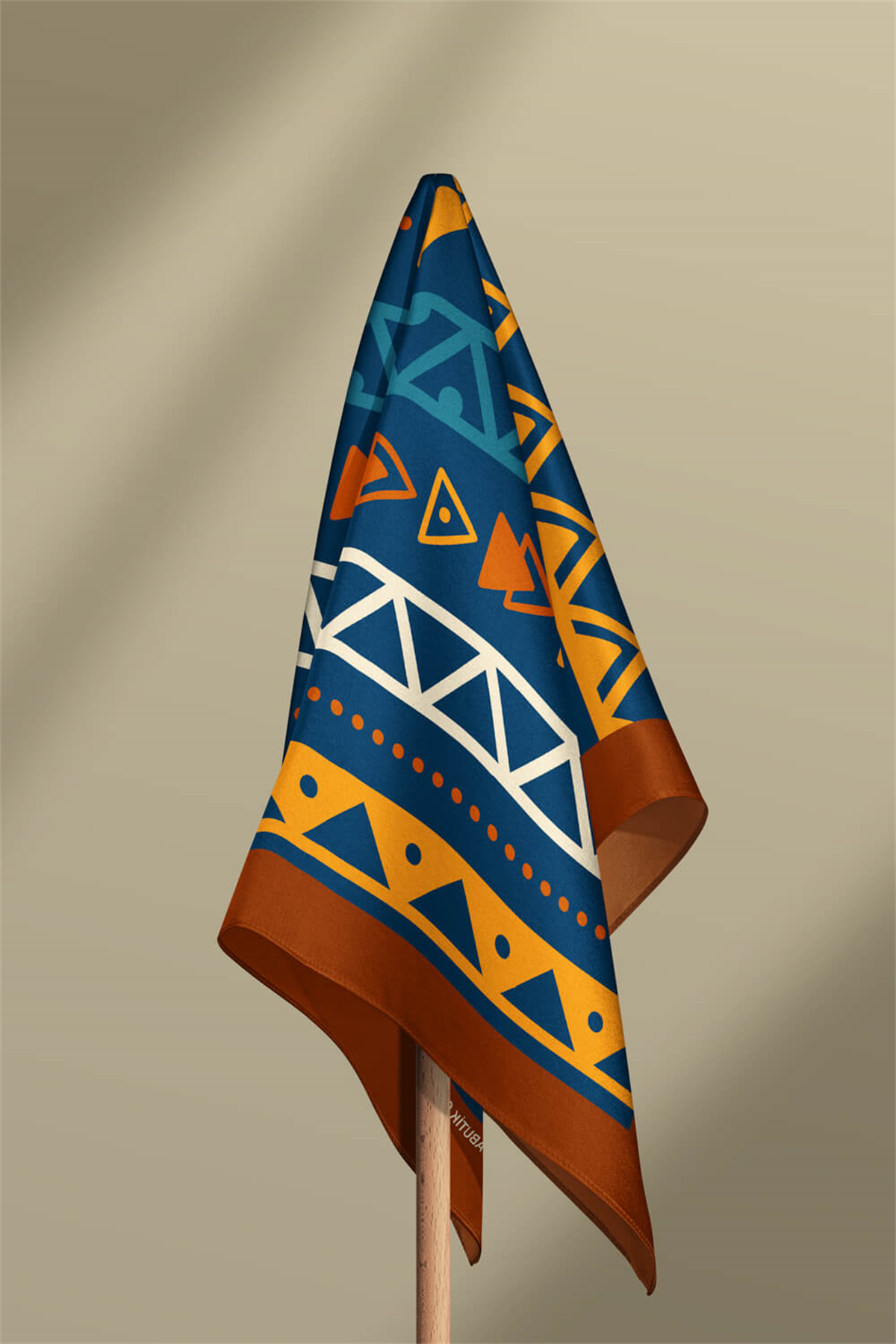 A10 Kadın Egzotik Desenli Bandana 50x50 Sarı Turuncu Mavi DG0311-22