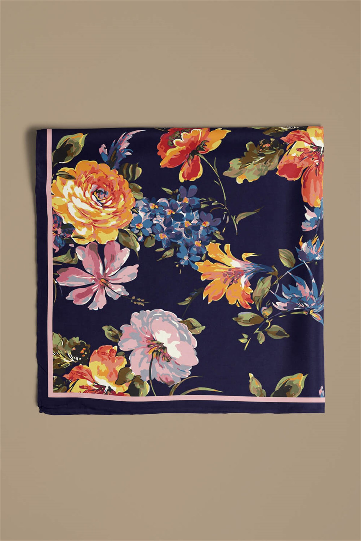 Vissona Çiçek Desenli İpek Bandana