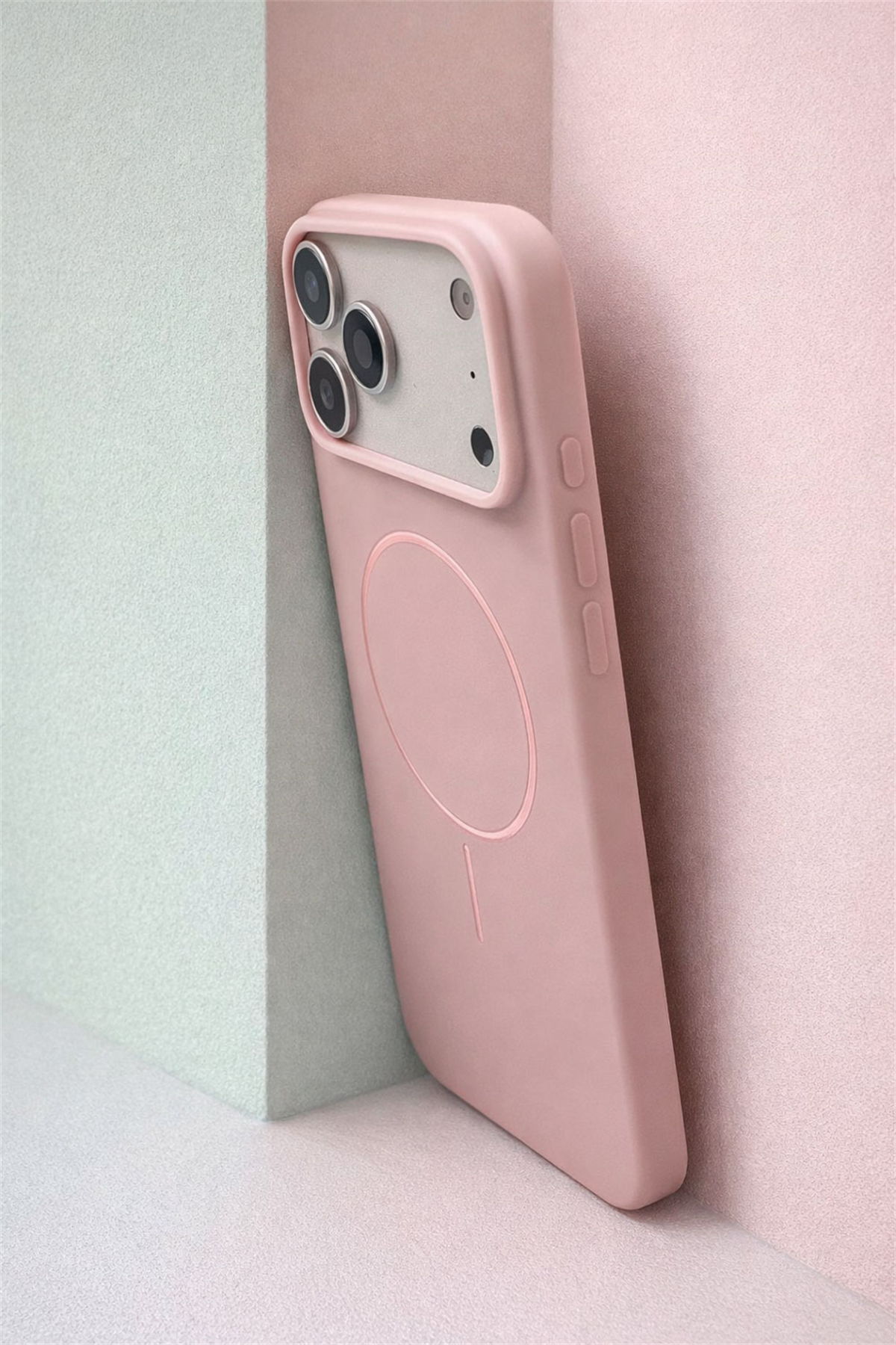 iPhone 17 Pro Max Uyumlu İçi Kadife Magsafe Wireless Şarj Özellikli Pembe Renkli Telefon Kılıfı