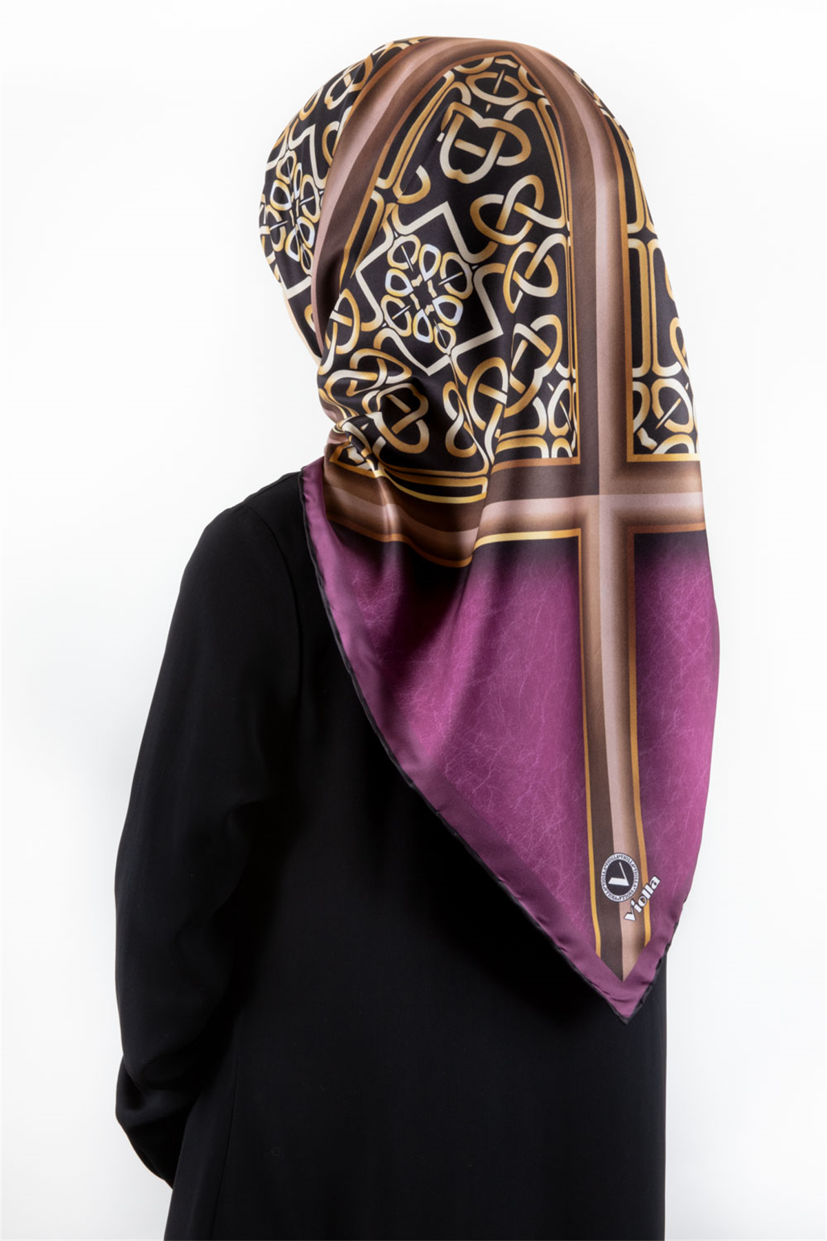 Twill Gold Çerçeveli Barok Desenli Mürdüm Renkli 90x90 Eşarp (İpek İçermez) Kenar Dikiş Şekli El Dikişli