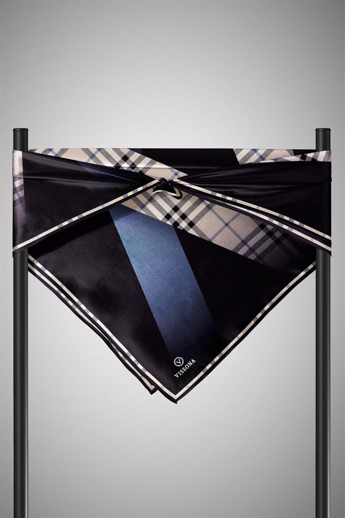 %100 Twill İpek Ekose Desenli İndigo - Siyah Renkli 90x90 Eşarp Dikim Şekli : El Dikişi