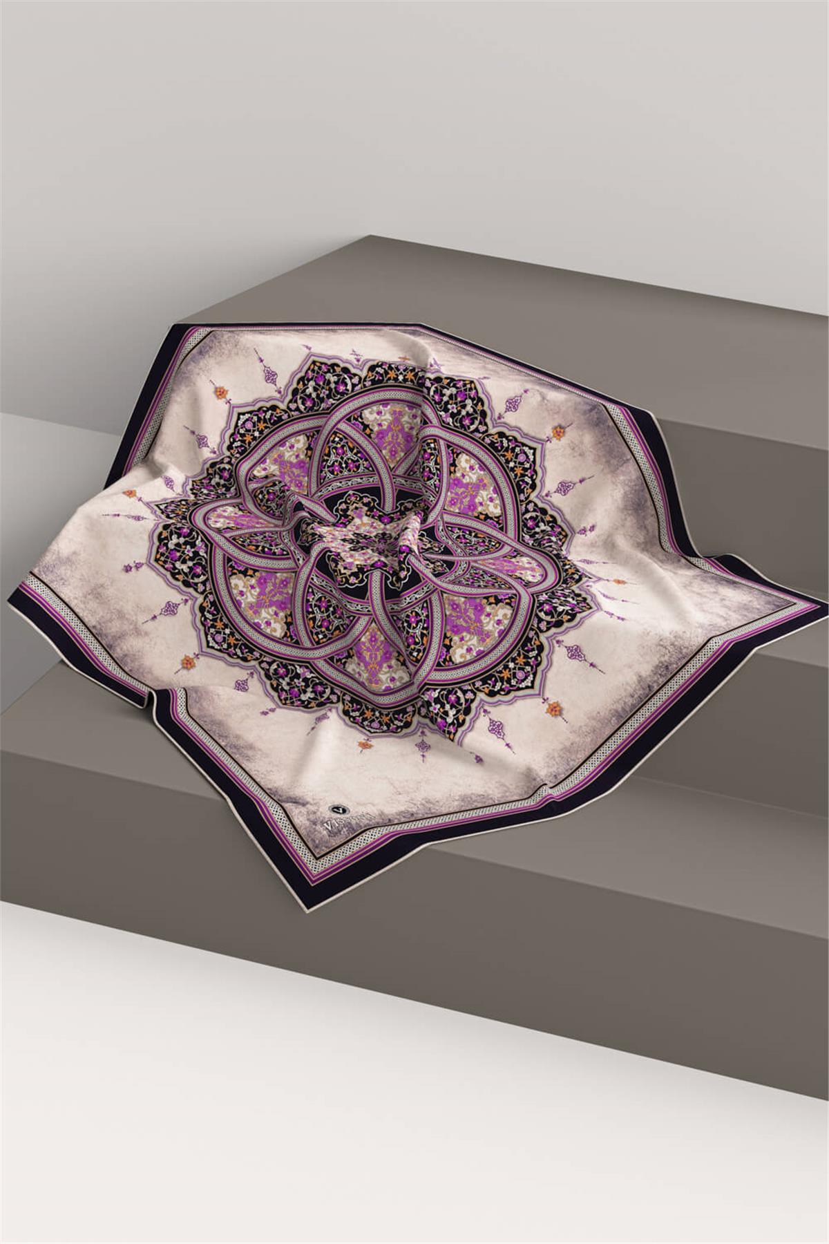 %100 Twill İpek Şal Desenli Siyah - Mürdüm Renkli 90x90 Eşarp Dikim Şekli : El Dikişi