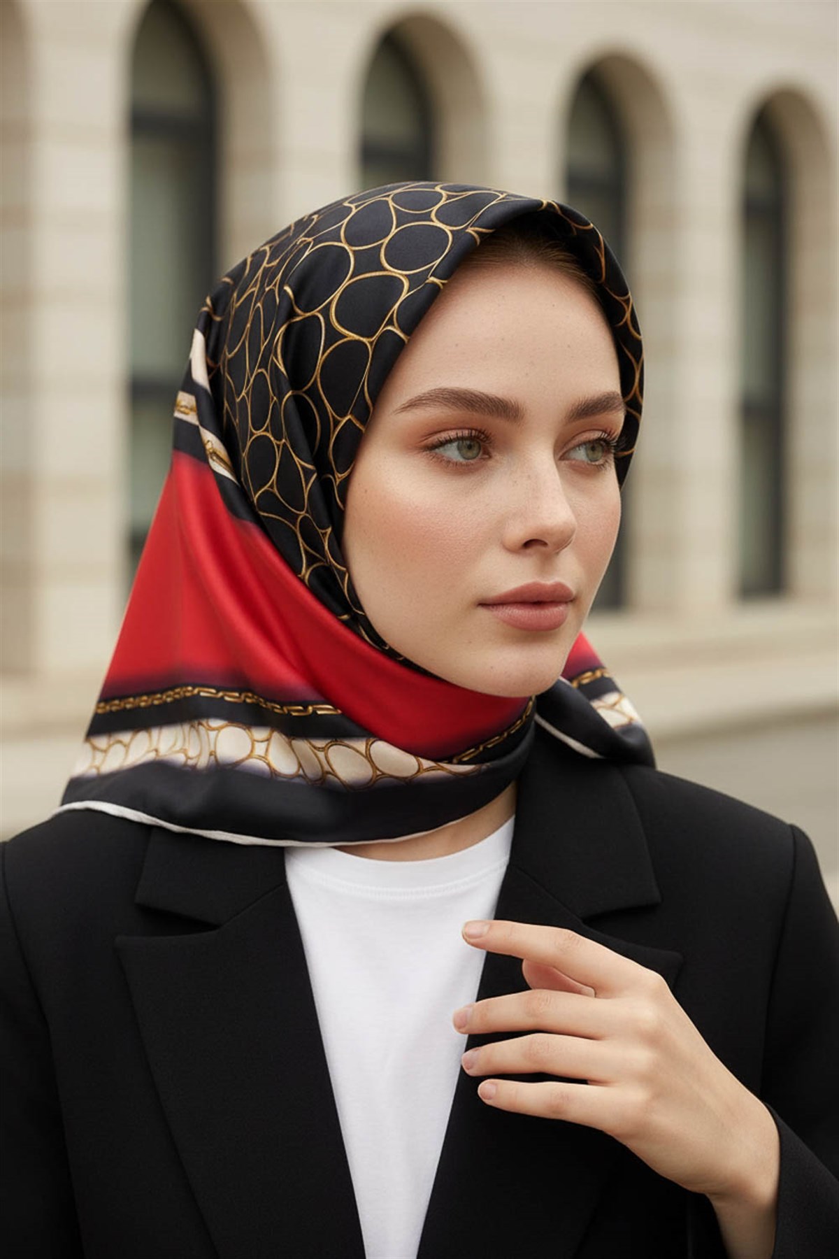 %100 Twill İpek Gold Halka Desenli Kırmızı - Siyah Renkli 90x90 Eşarp Dikim Şekli : El Dikişi