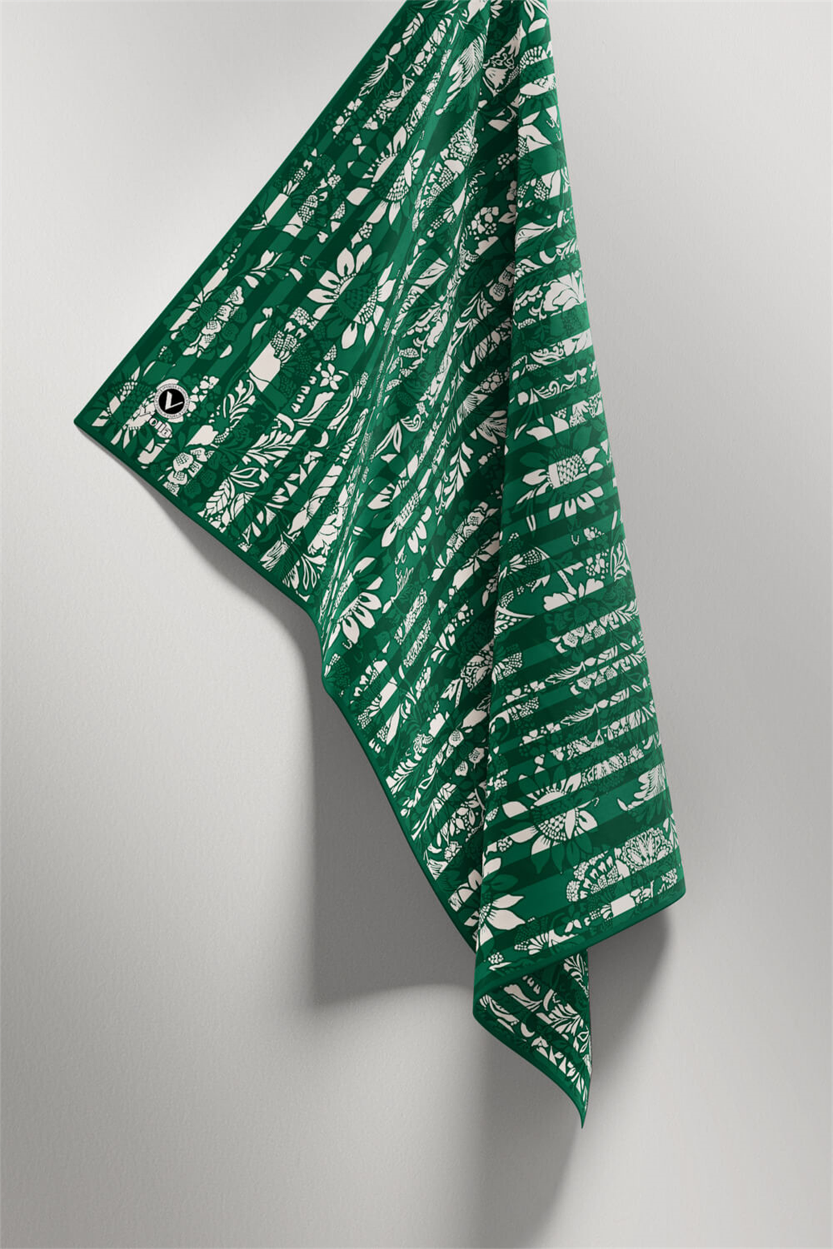 Twill Batik Şal Desenli Petrol Yeşili Renkli 90x90 Eşarp (İpek İçermez) Kenar Dikiş Şekli El Dikişli