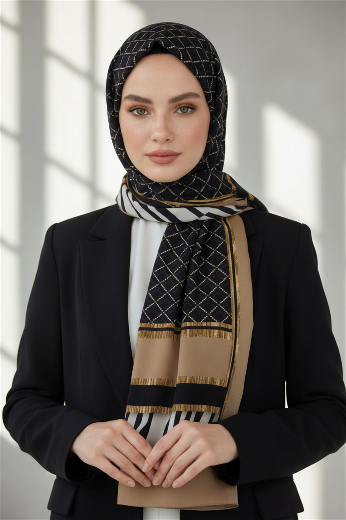 KREP ZEBRALI BAKLAVA DESENLİ SÜTLÜ KAHVE RENKLİ 75X195 KIRIŞMAZ ŞAL