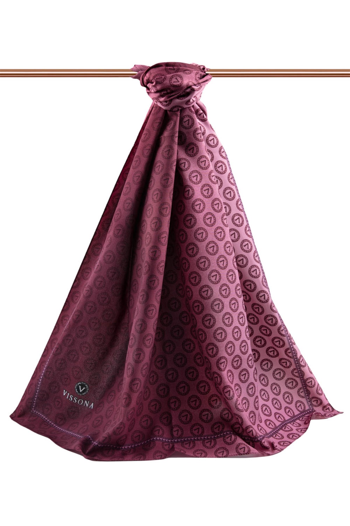 KREP MONOGRAM DESENLİ PUDRA RENKLİ 75X195 KIRIŞMAZ ŞAL
