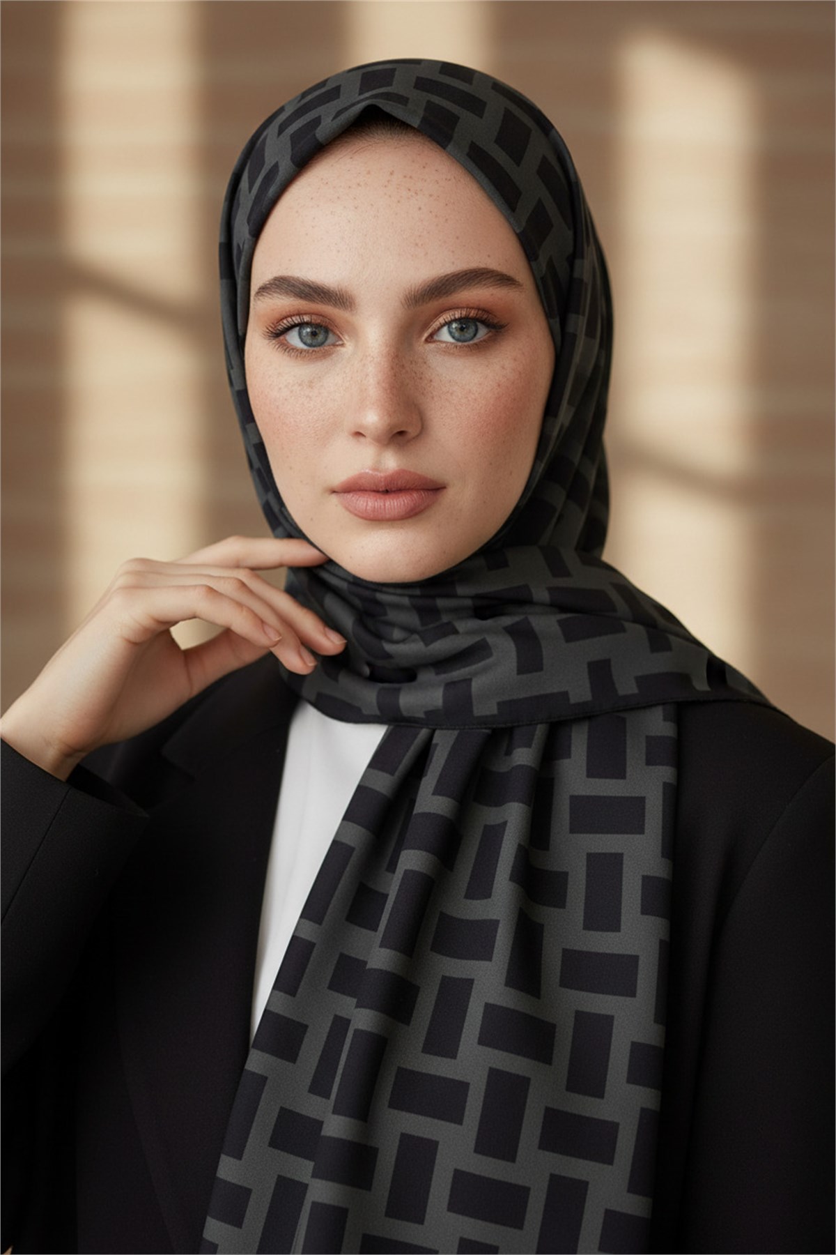 KREP KARELİ DESENLİ FÜME RENKLİ 75X195 KIRIŞMAZ ŞAL