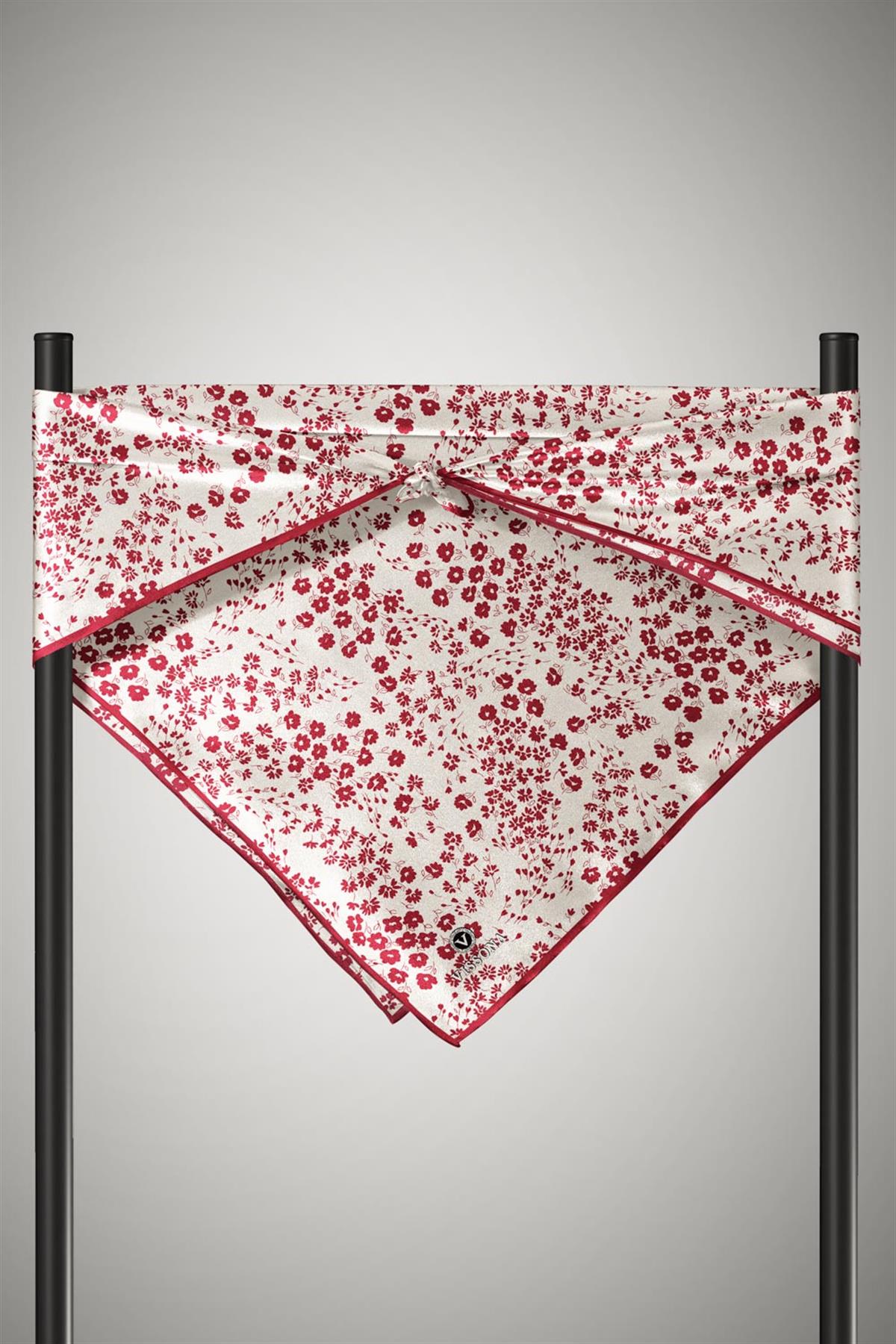 %100 Twill İpek Çıtır Çiçek Desenli Krem - Bordo Renkli 90x90 Eşarp Dikim Şekli : El Dikişi