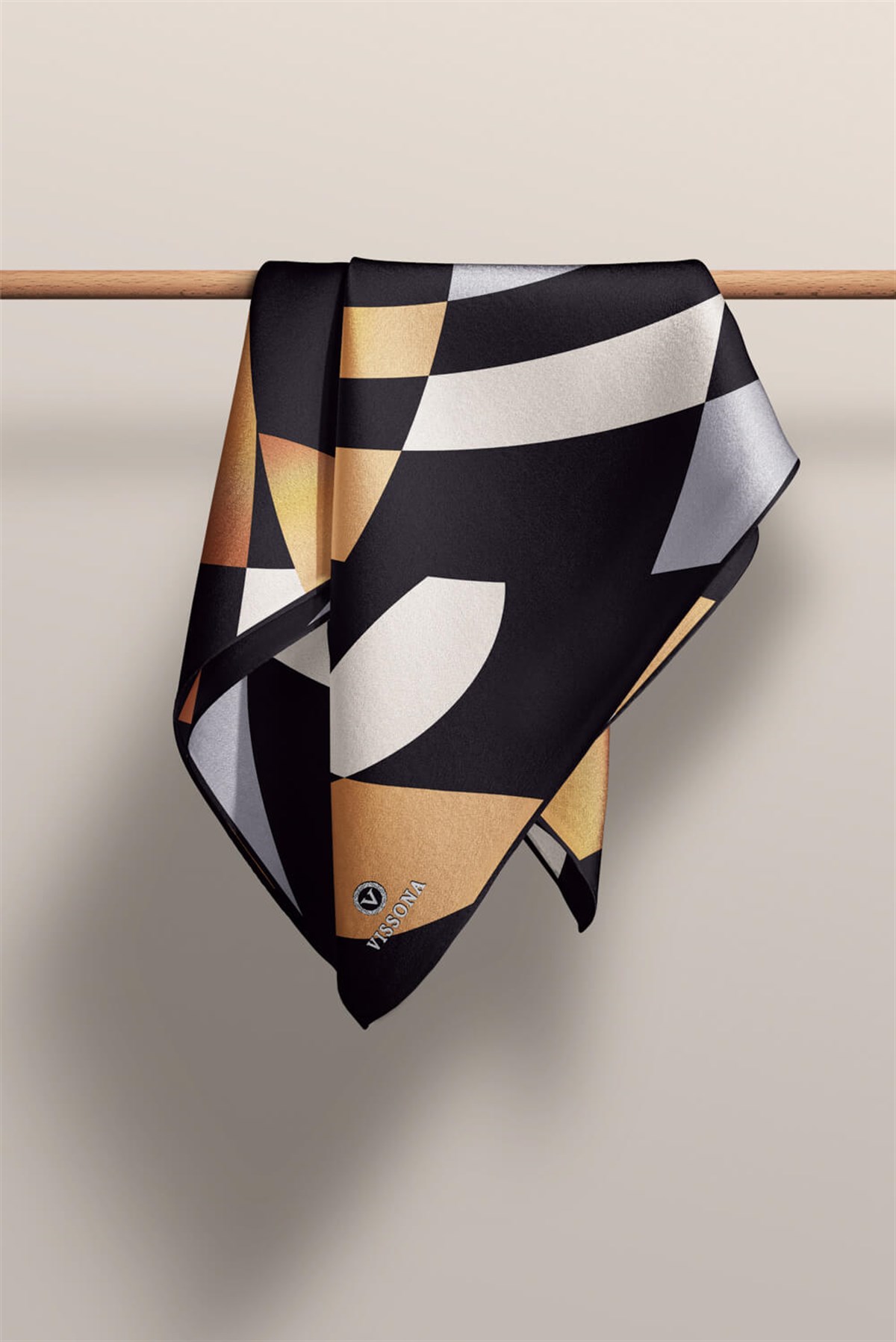 %100 Twill İpek Geometrik Desenli Gri - Gold Renkli 90x90 Eşarp Dikim Şekli : El Dikişi