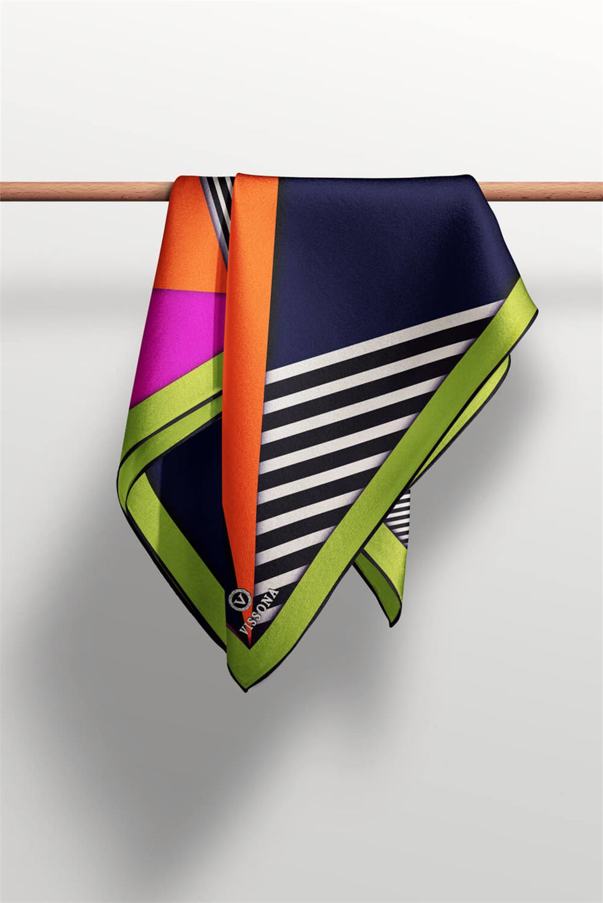 %100 Twill İpek Çizgili ve Geometrik Desenli Turuncu - Fıstık Yeşili Renkli 90x90 Eşarp Dikim Şekli : El Dikişi