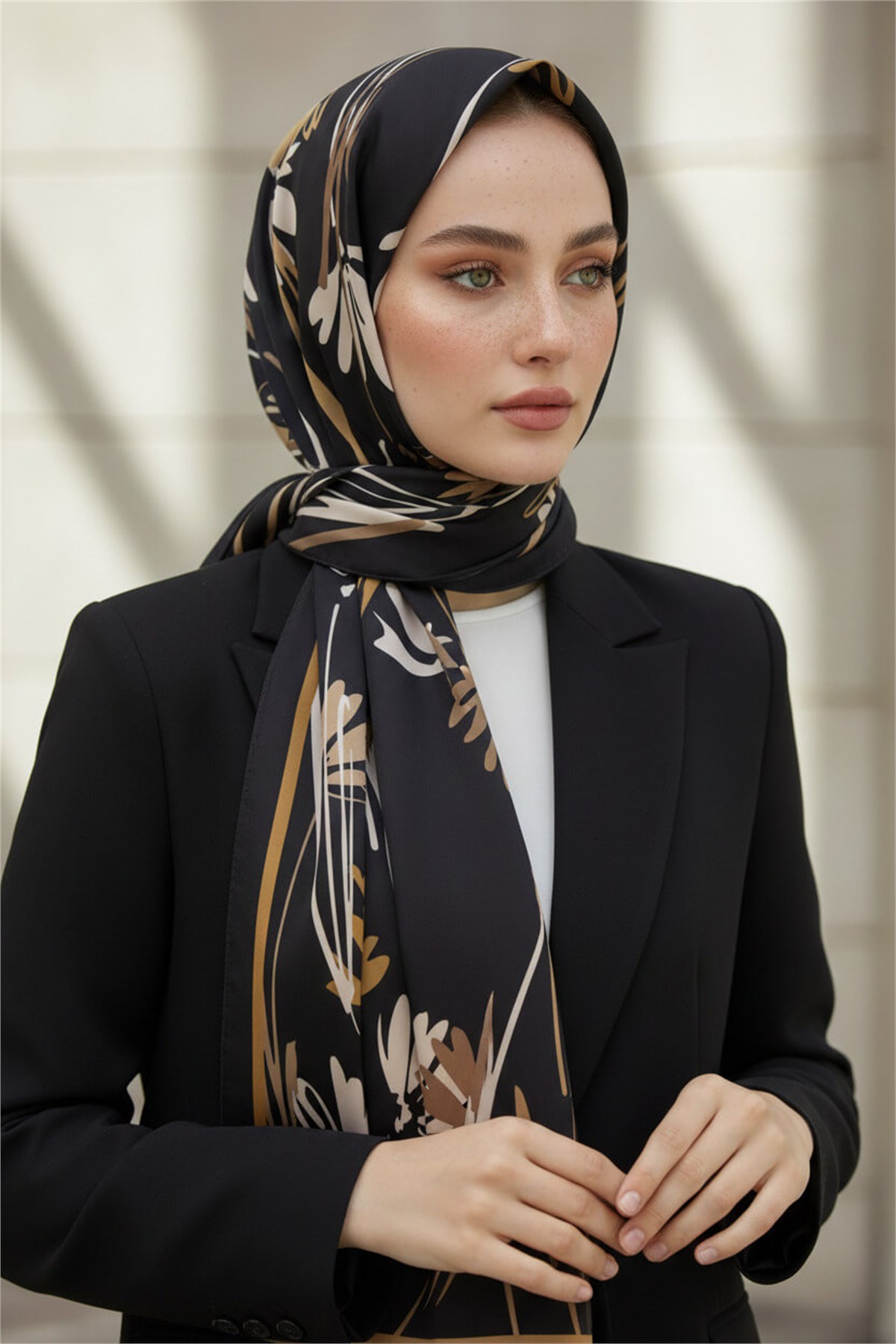 KREP ÇİÇEK DESENLİ GOLD RENKLİ 75X195 KIRIŞMAZ ŞAL