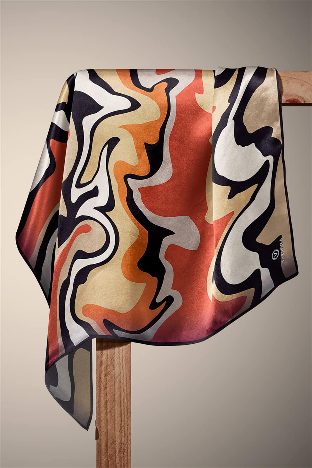 100% Twill İpek Dalga Desenli Hardal - Taba Renkli 90x90 Dikim Şekli : El Dikişi Eşarp