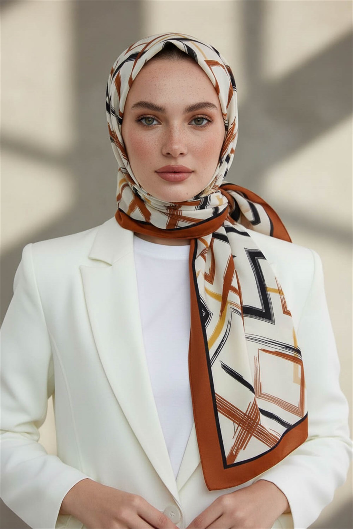KREP GEOMETRİK DESENLİ TABA RENKLİ 75X195 KIRIŞMAZ ŞAL