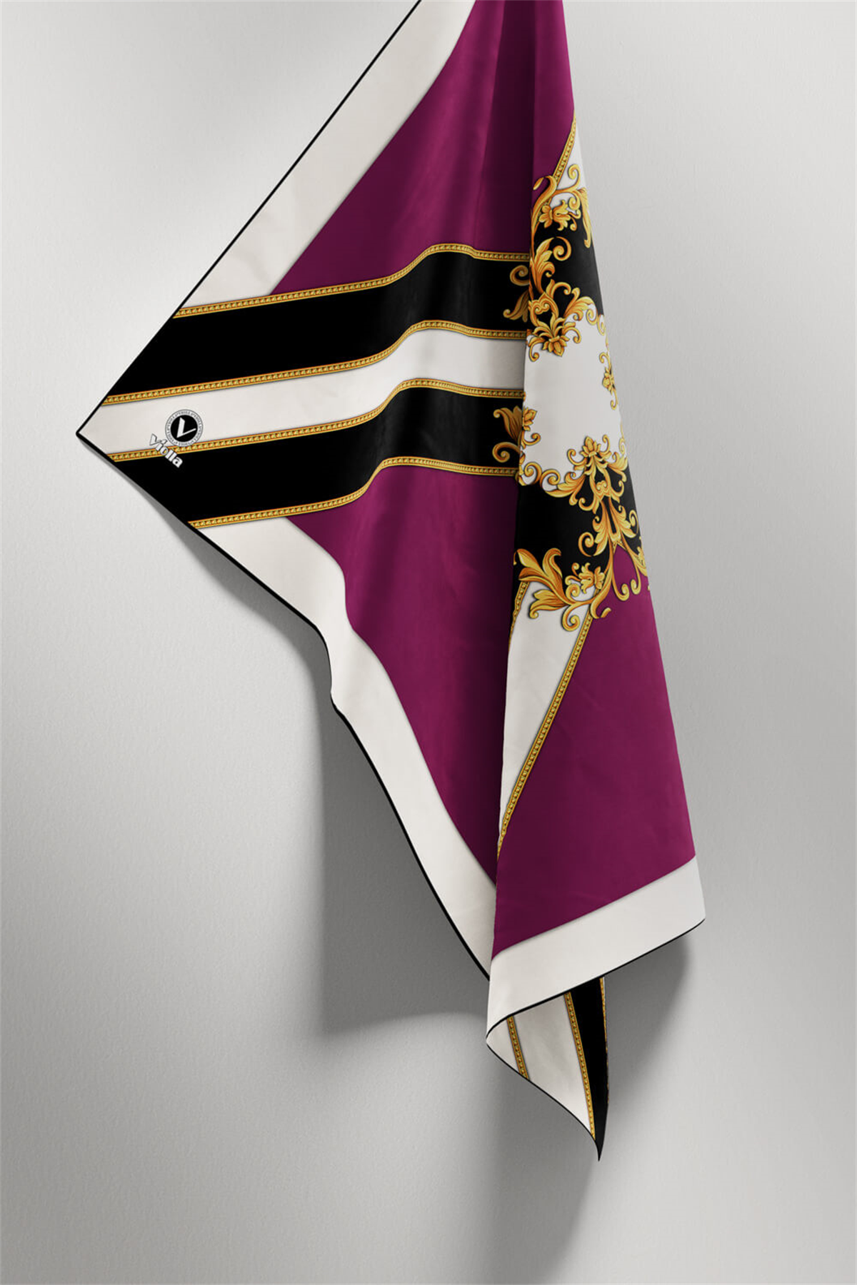 Twill Barok Desenli Mürdüm - Siyah Renkli 90x90 Dikim Şekli : El Dikişi Eşarp (İpek İçermez)