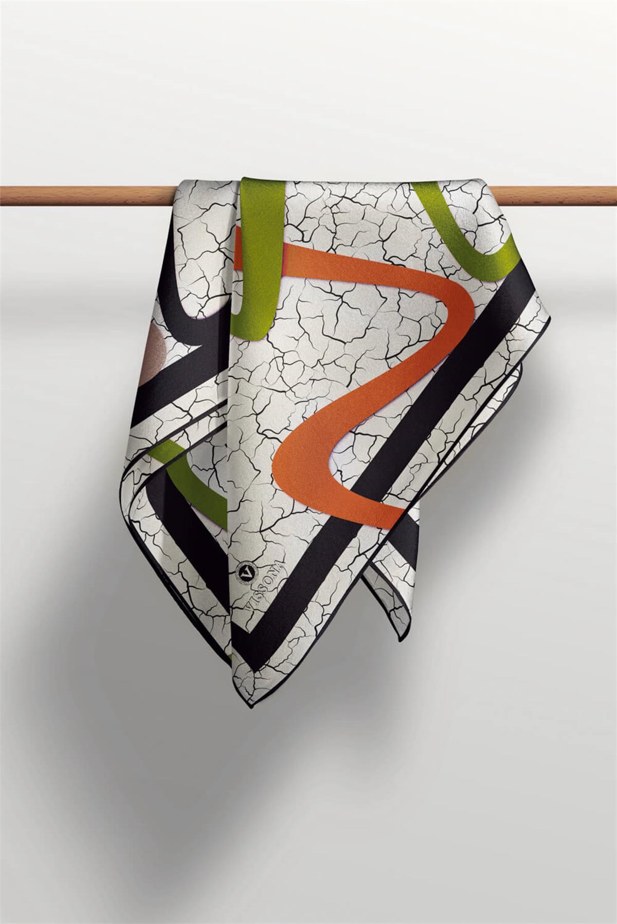 %100 Twill İpek Geometrik Ve Çatlak Desenli Taba - Haki Renkli 90x90 Eşarp Dikim Şekli : El Dikişi
