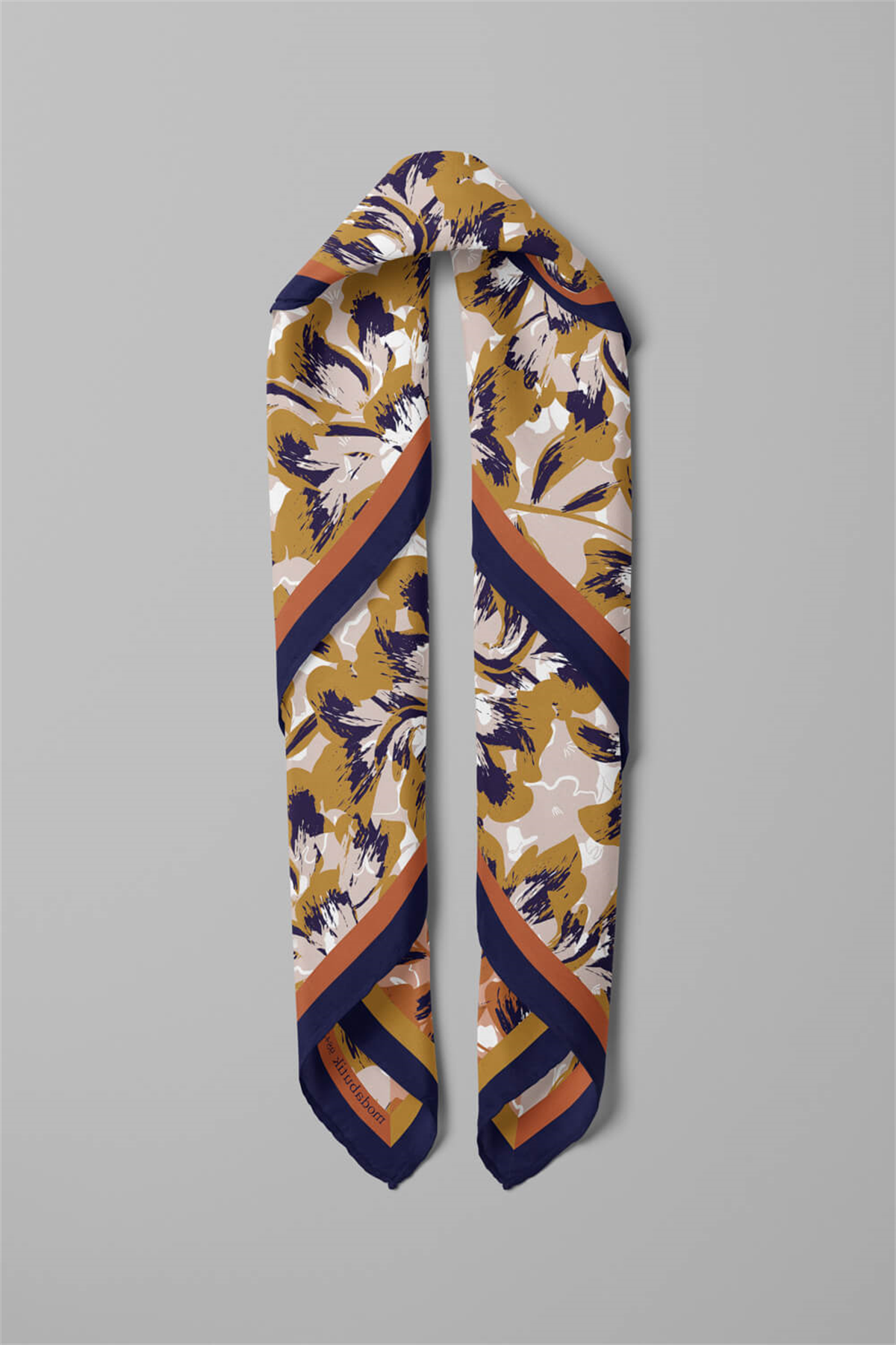 D56 KADIN DESENLİ BANDANA