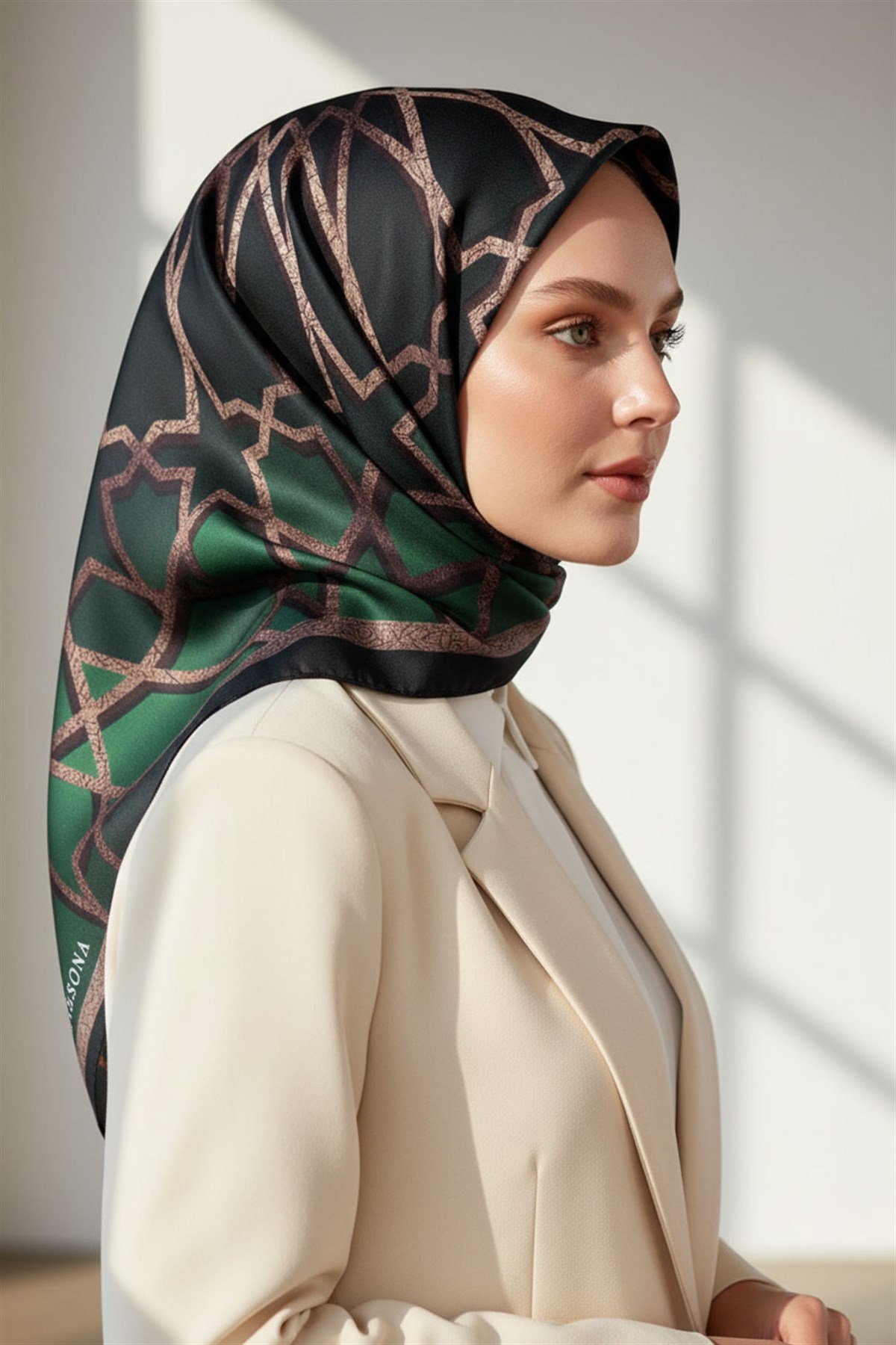 %100 Twill Türk Motifi  Desenli Zümrüt Yeşili Renkli 90x90 Eşarp Dikim Şekli: El Dikişi
