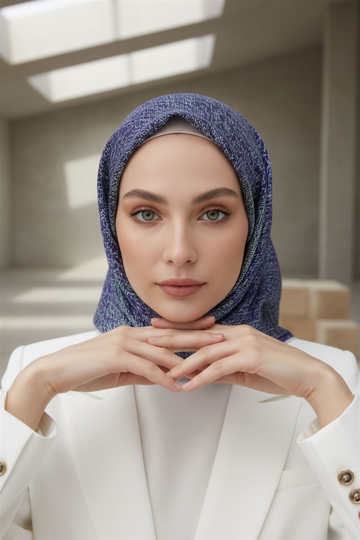 %100 Twill İpek Dokulu Desen Mor - Turkuaz Renkli 90x90 Eşarp Kenar Dikiş Şekli El Dikişli