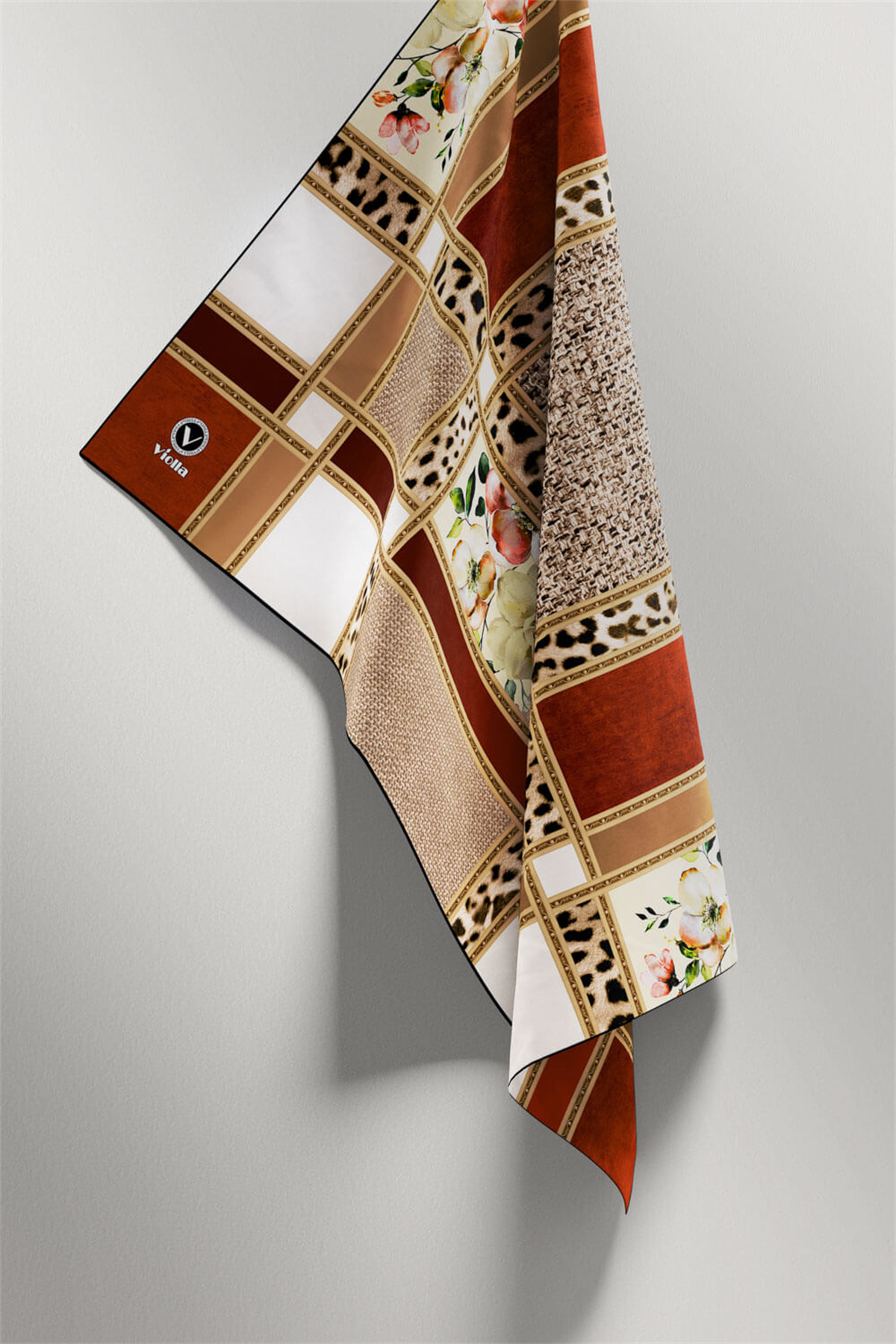 Twill Leopar ve Çiçek Desenli Taba - Bej Renkli 90x90 Eşarp (İpek İçermez) Dikim Şekli : El Dikişi