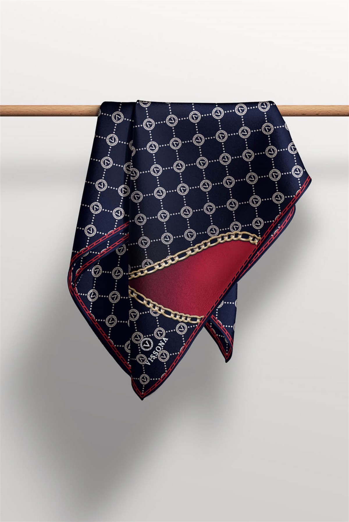 %100 Twill İpek Zincirli Ve Monogram Desenli Lacivert - Bordo Renkli 90x90 Eşarp Dikim Şekli : El Dikişi