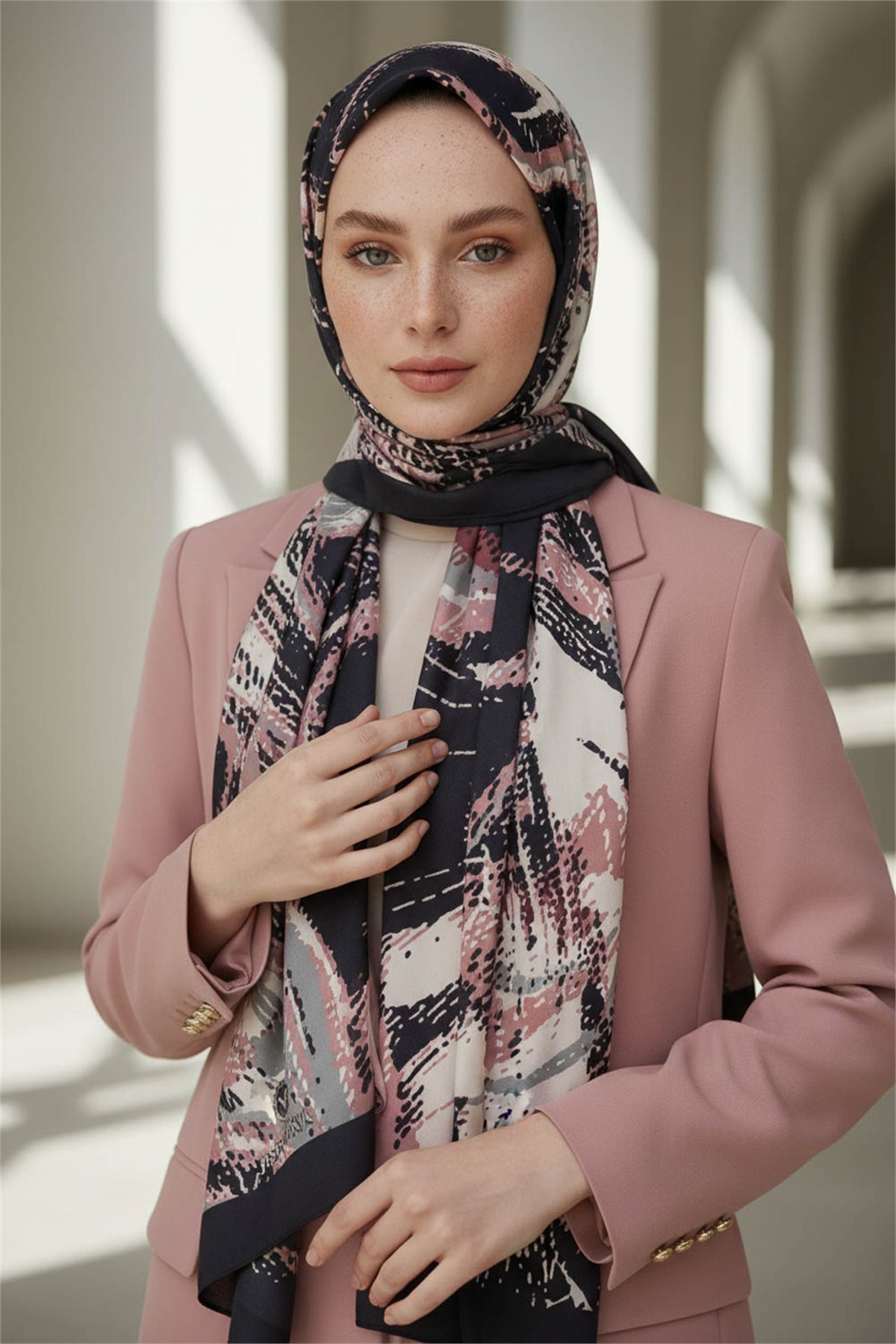KREP DEGRADELİ ÇİZGİ DESENLİ PUDRA RENKLİ 75X195 KIRIŞMAZ ŞAL