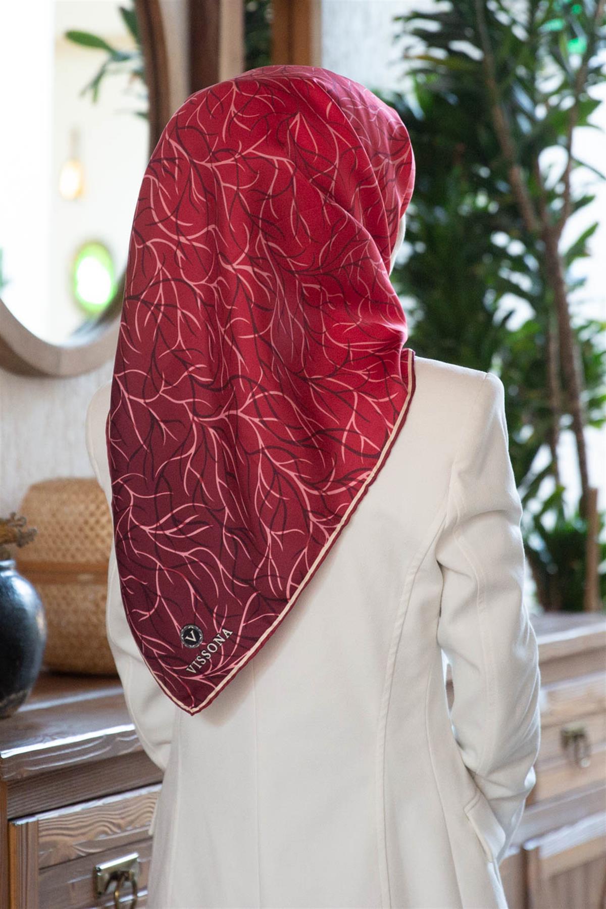 %100 Twill İpek Degrade Desenli Bordo Renkli 90x90 Eşarp Dikim Şekli : El Dikişi