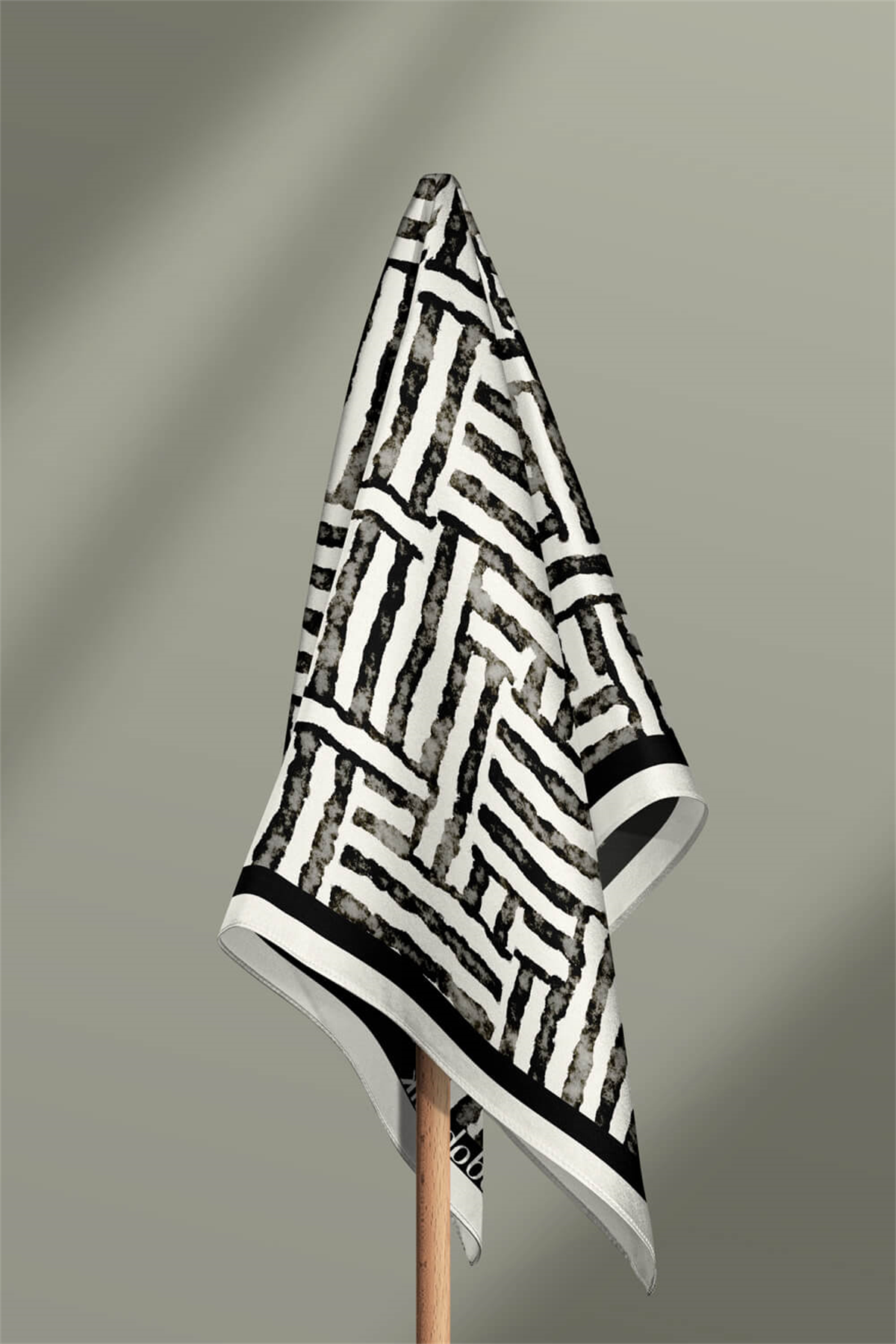 F40 Modabutik Siyah Beyaz Desenli Bandana