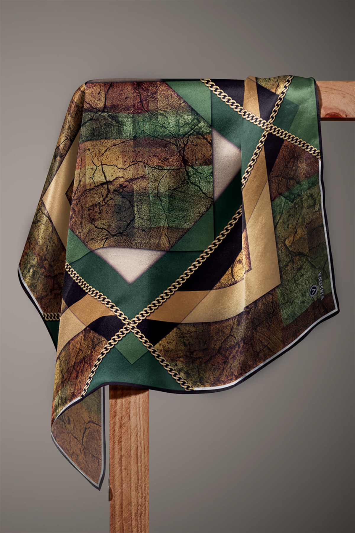 %100 Twill İpek Taş Efekti Desenli Zümrüt - Siyah Renkli 90x90 Eşarp Dikim Şekli : El Dikişi