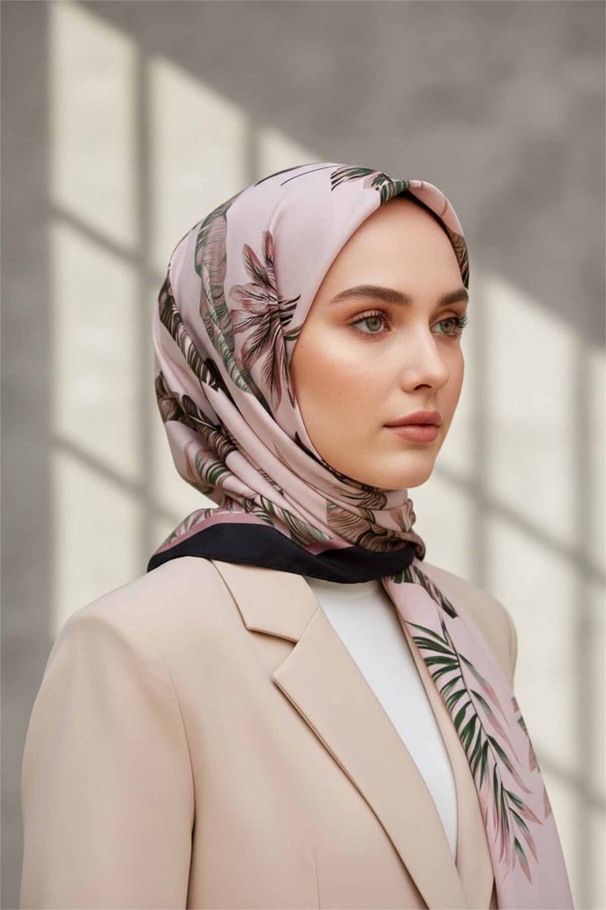 KREP YAPRAK DESENLİ PUDRA - ZÜMRÜT YEŞİLİ RENKLİ 75X195 KIRIŞMAZ ŞAL