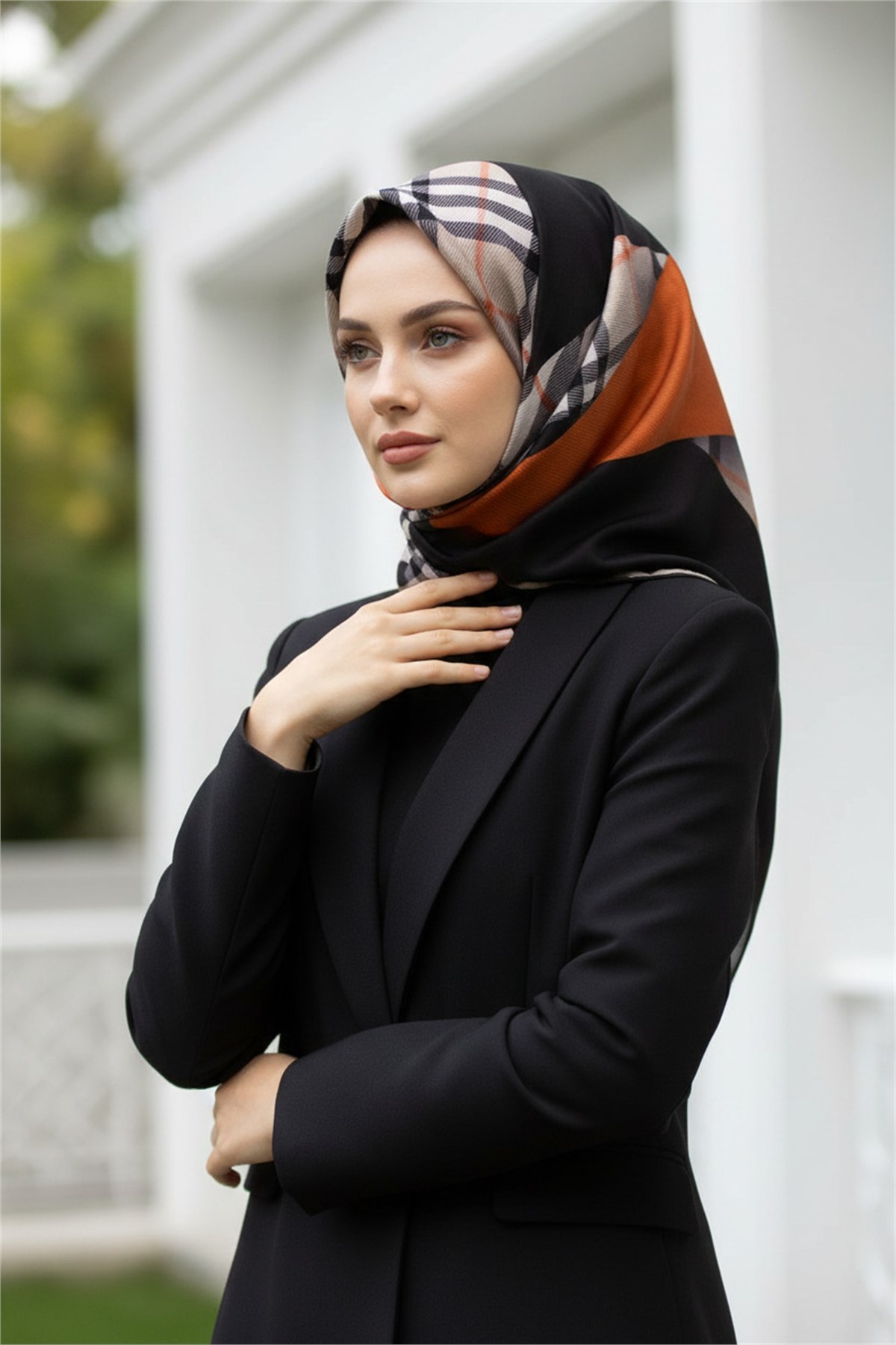 %100 Twill İpek Eşarp 90x90 Taba Siyah Ekose Desenli El Dikişli Kadın Eşarp