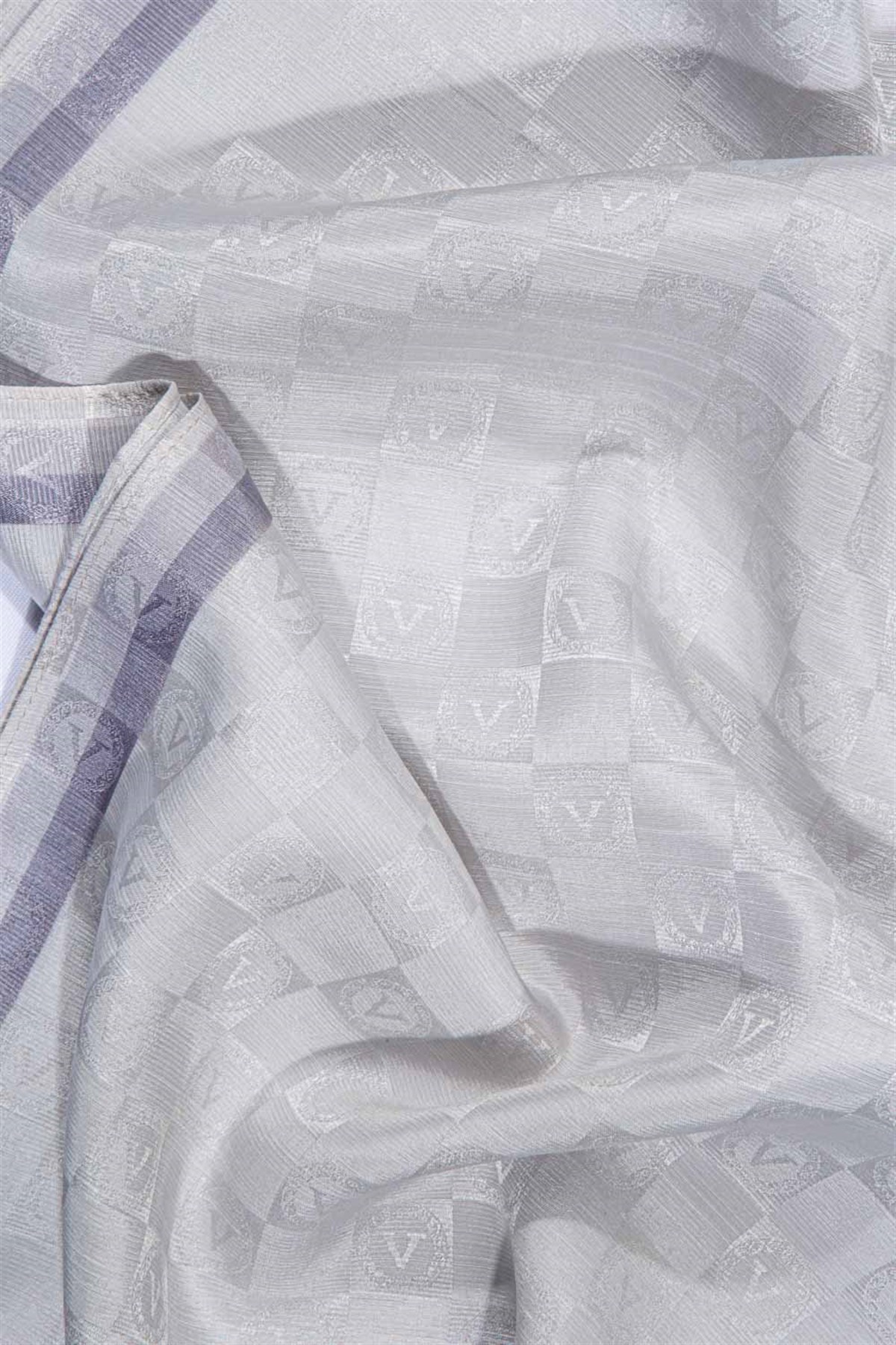 %57 İpek %43 Pamuk Monogram Desenli Gri Renkli 70X190 Yumuşak Dökümlü Şal